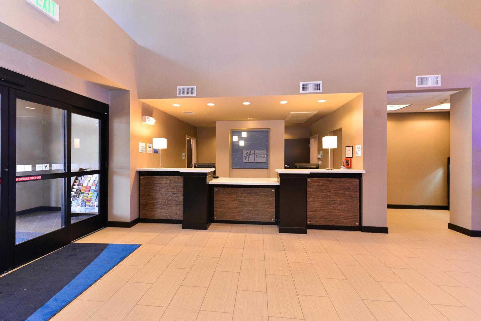 Holiday Inn Express & Suites Indio - Coachella Valley by IHG photo 42