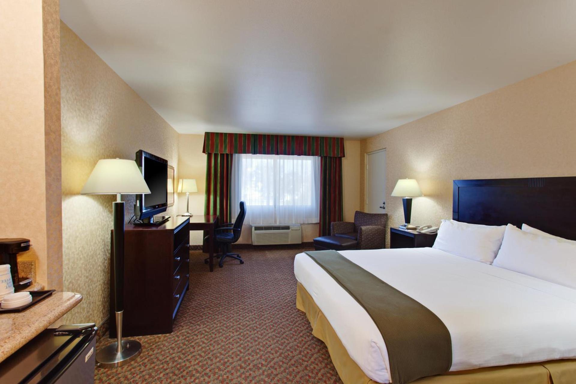 Holiday Inn Express Temecula by IHG photo 9