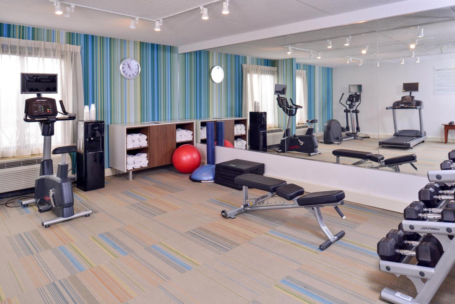 Holiday Inn Express Rochester - University Area by IHG photo 22