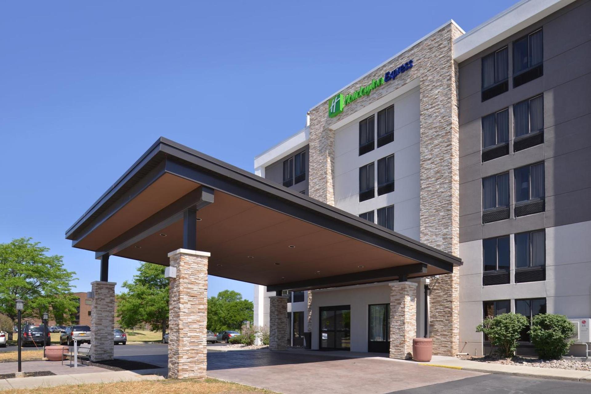 Holiday Inn Express Rochester - University Area by IHG photo 42