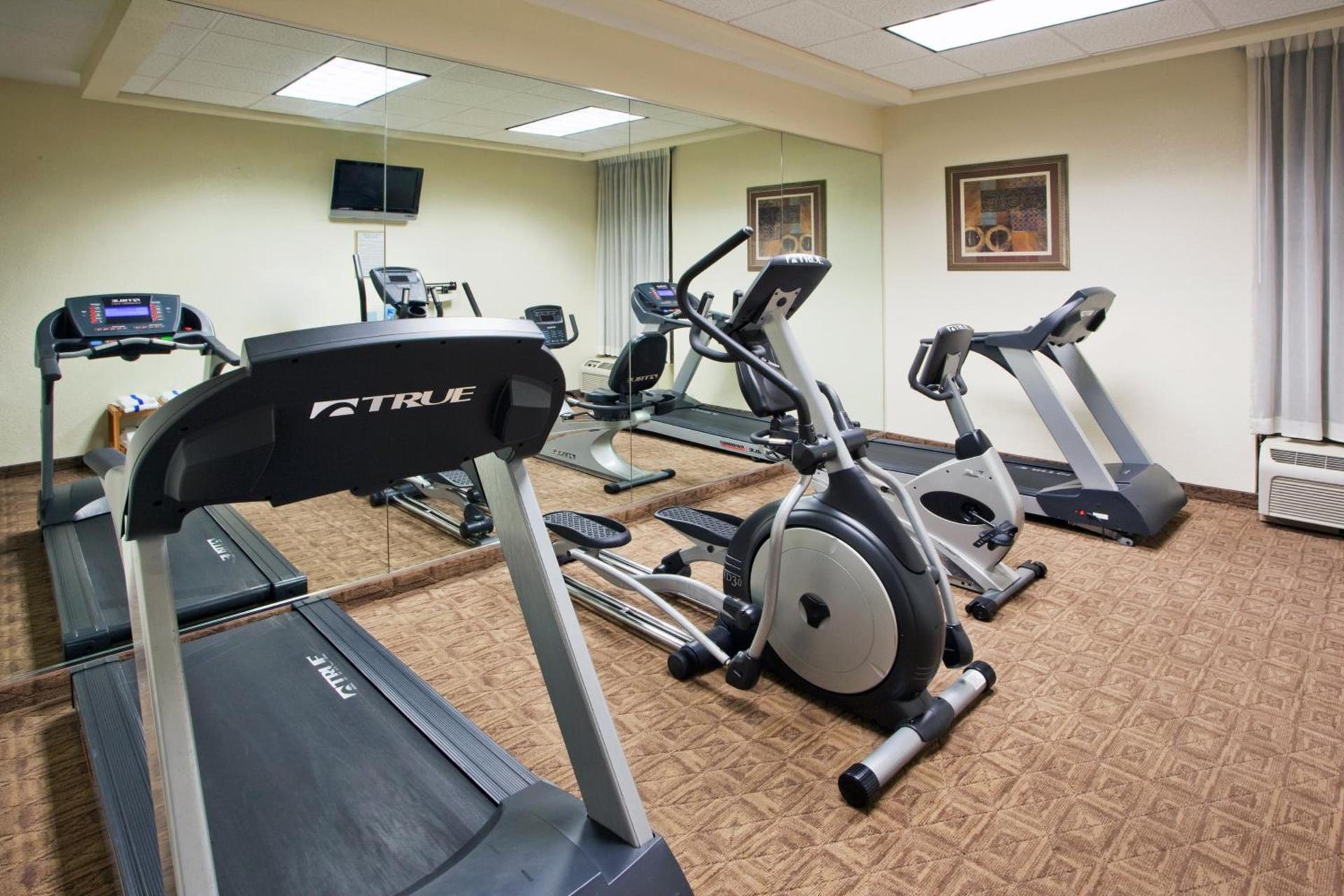 Holiday Inn Express Washington DC East- Andrews AFB by IHG photo 4