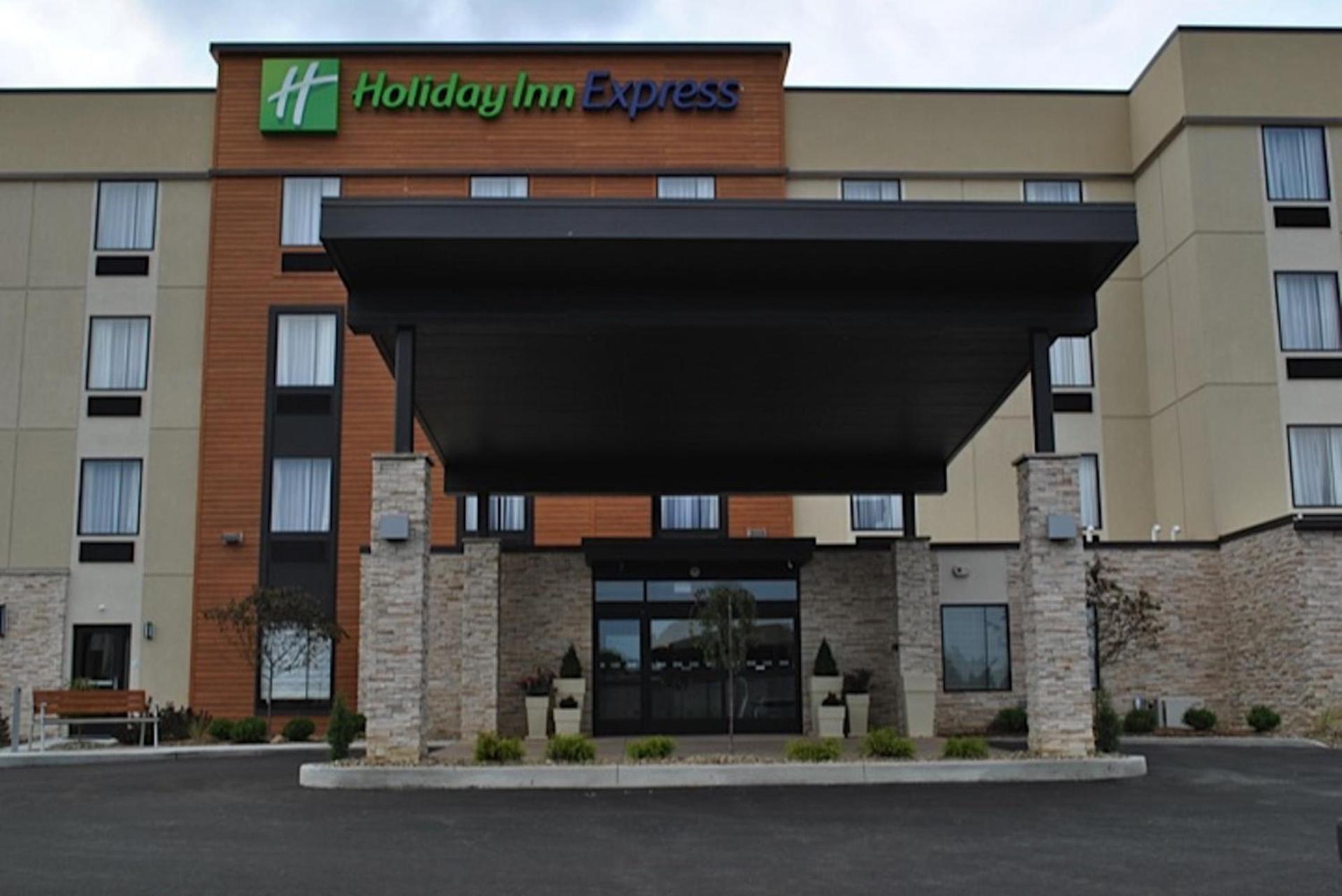 Holiday Inn Express Salem by IHG photo 1