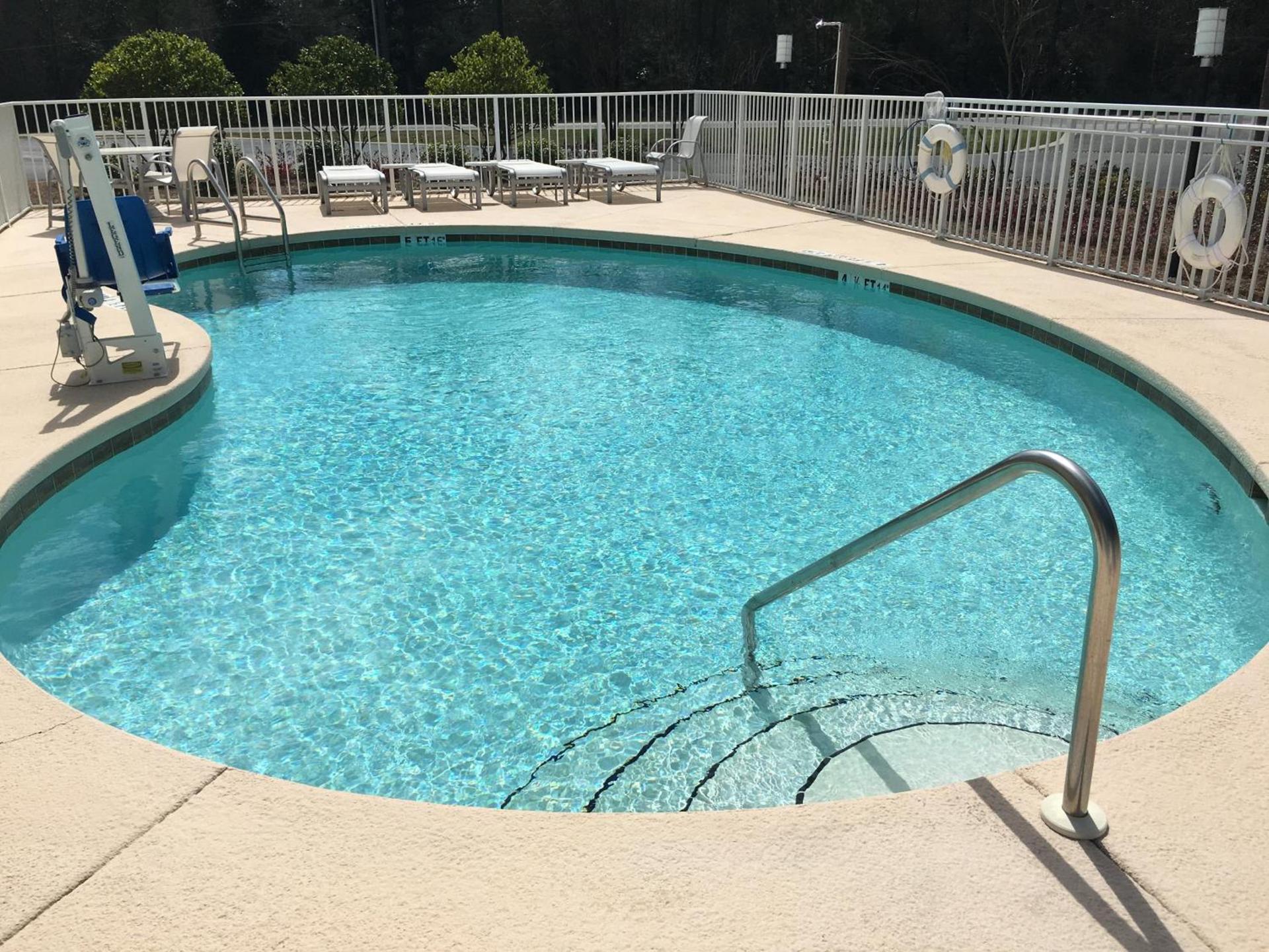 Holiday Inn Express DeFuniak Springs by IHG photo 14