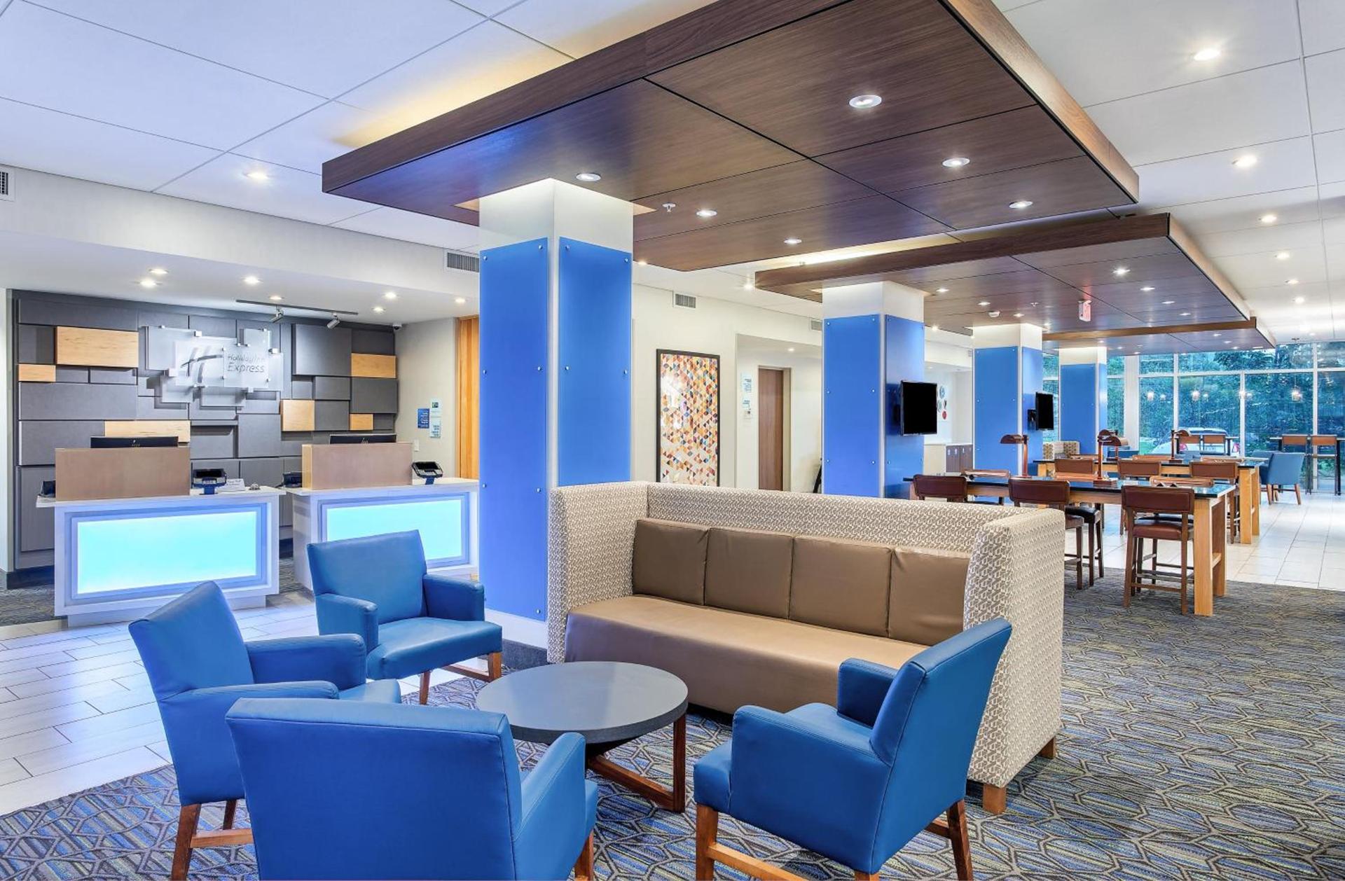 Holiday Inn Express Williamsburg by IHG photo 12