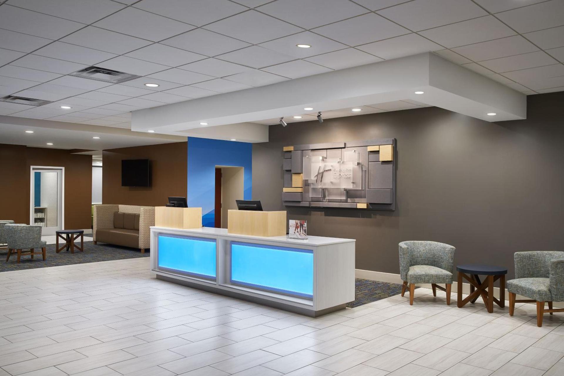 Holiday Inn Express - Richmond Downtown by IHG photo 2
