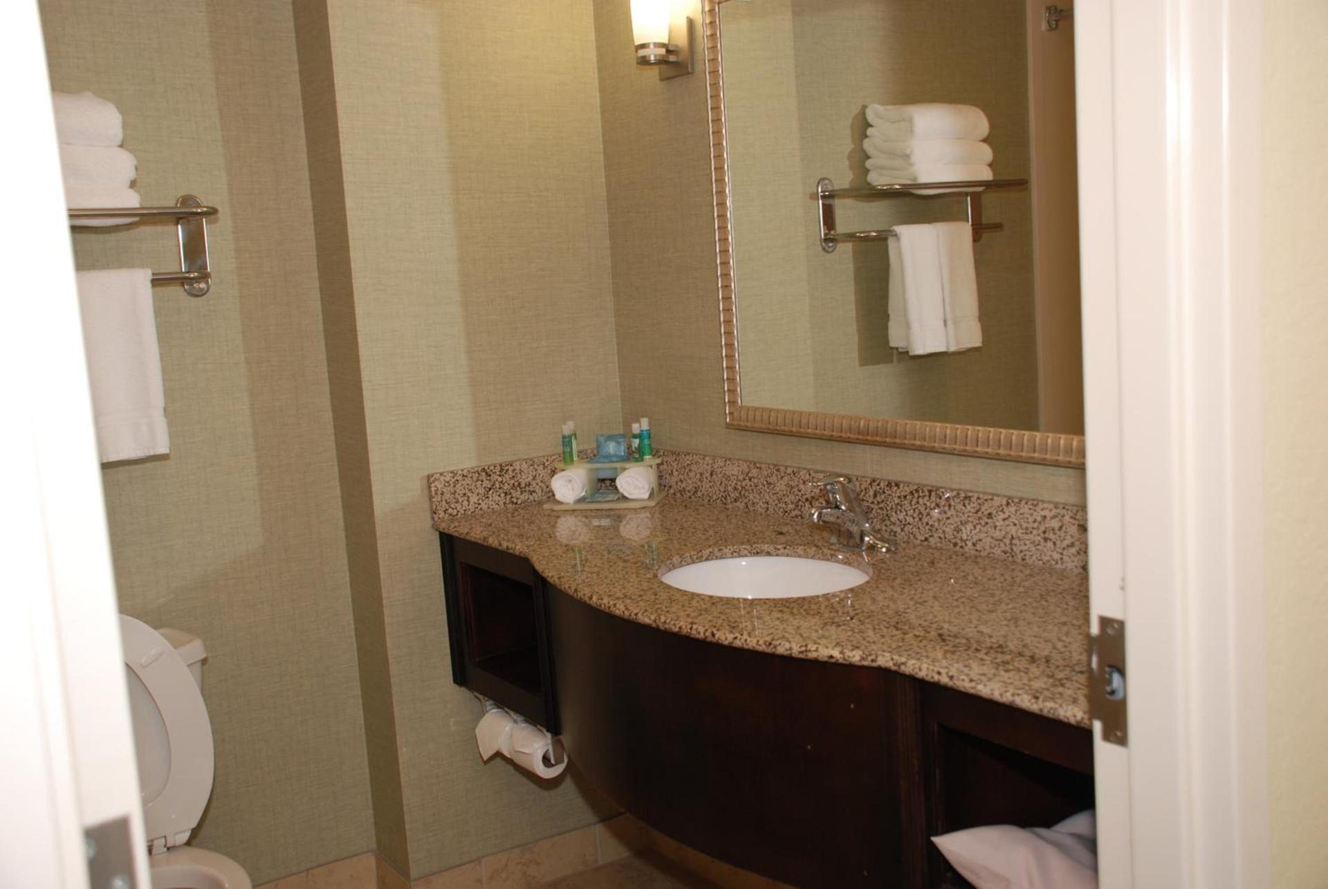 Holiday Inn Express & Suites Covington by IHG photo 25