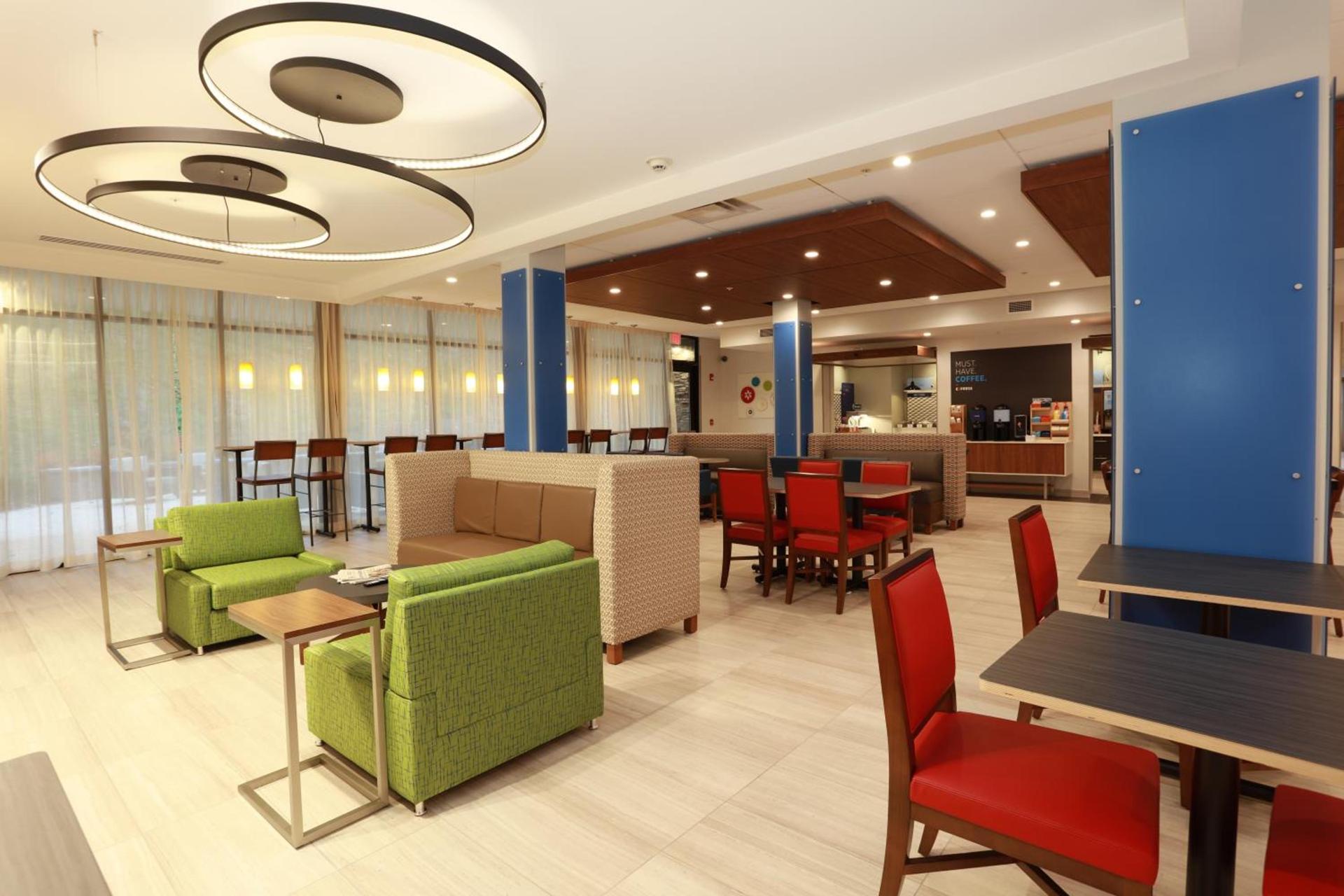 Holiday Inn Express Oneonta by IHG photo 2