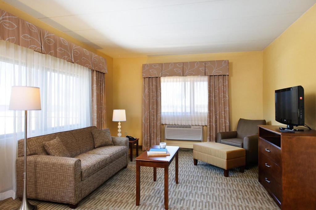Harbor Pointe Inn PHL Airport photo 7
