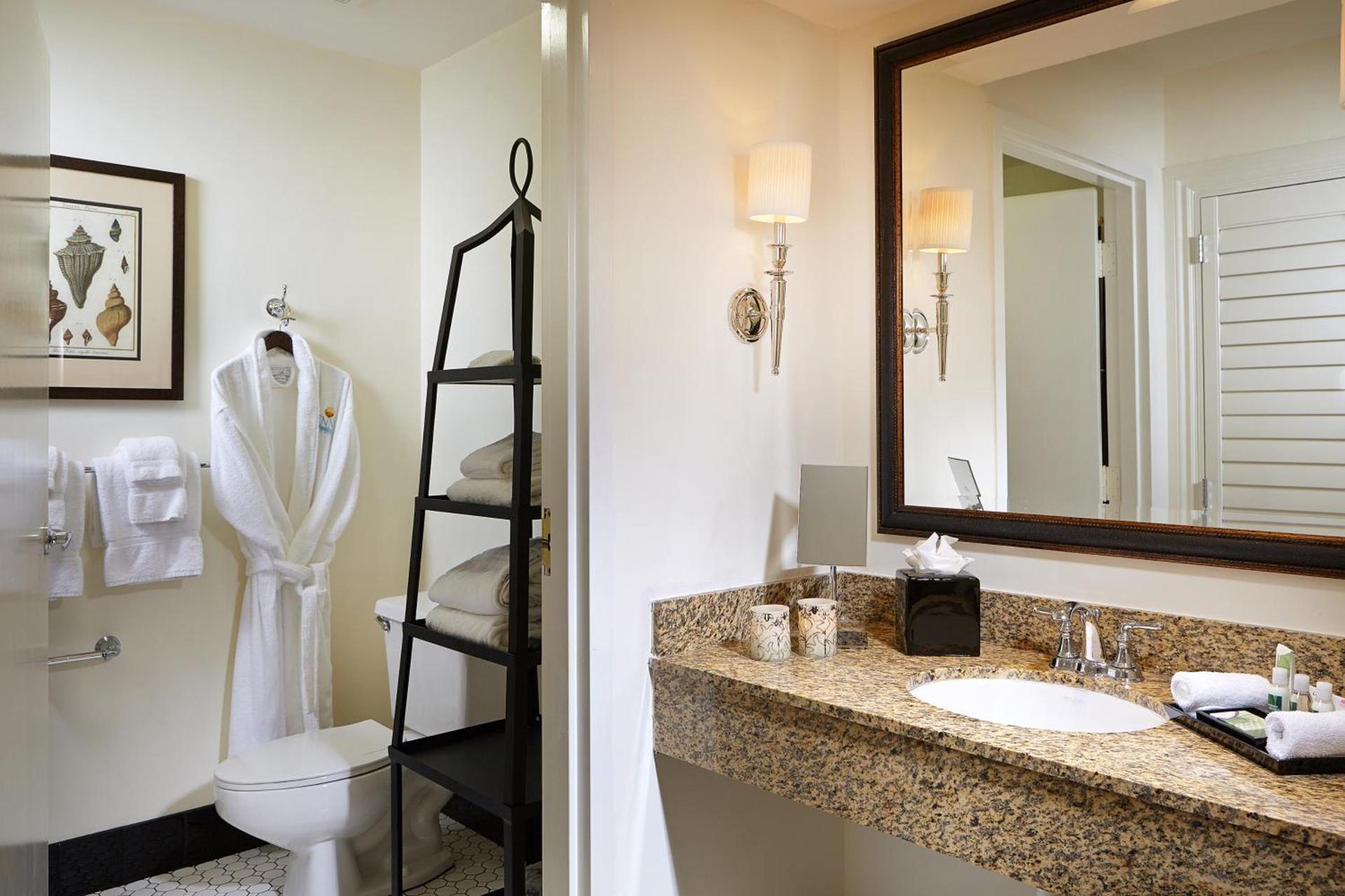 Inn at Pelican Bay photo 34