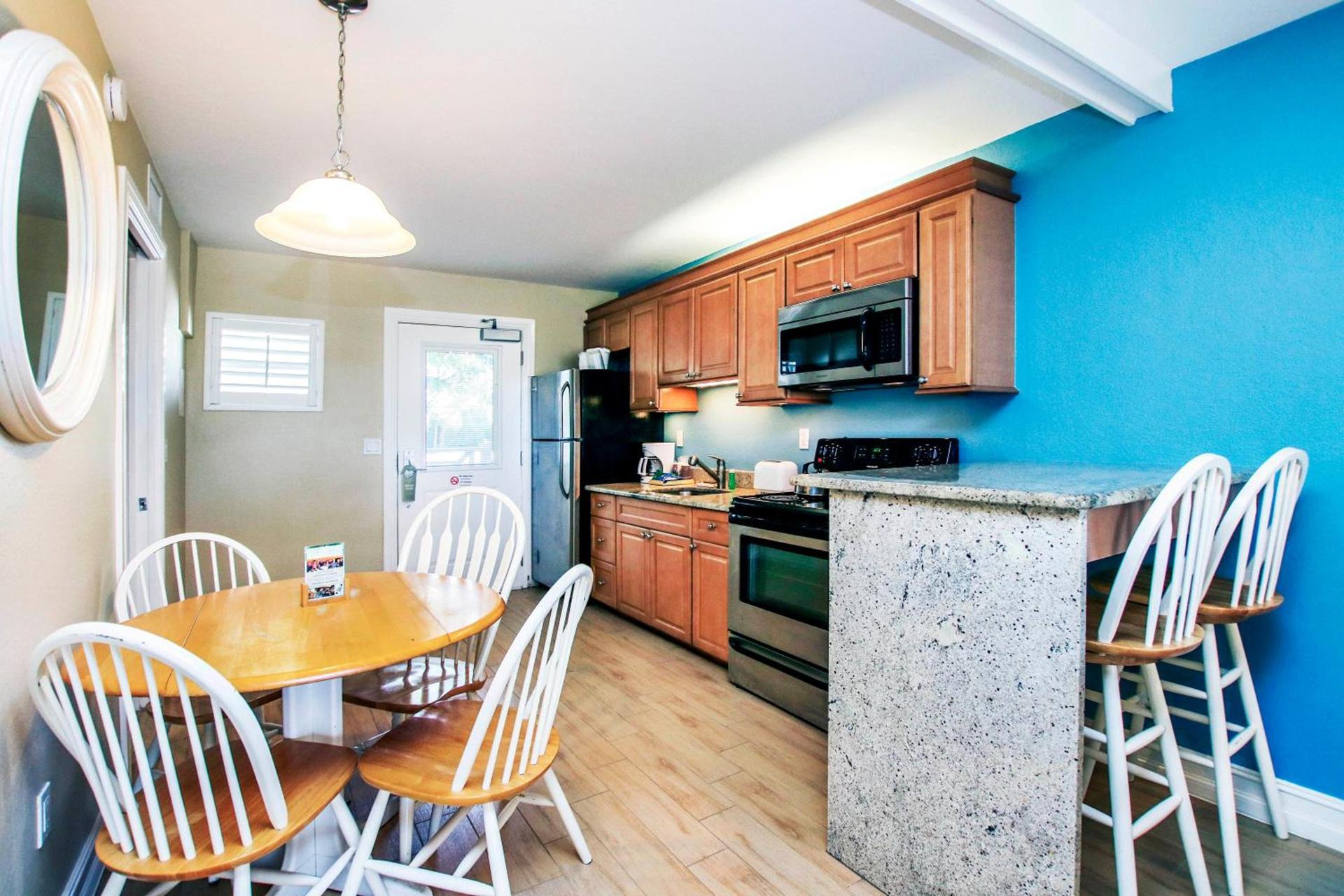 Island Inn photo 15