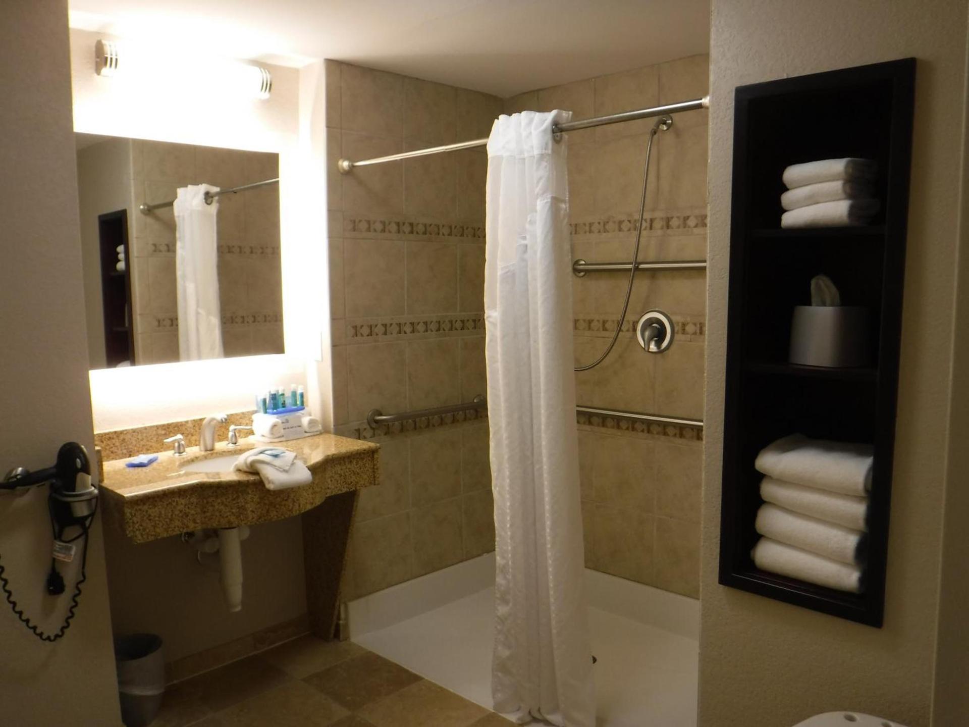 Holiday Inn Express West Jefferson by IHG photo 21