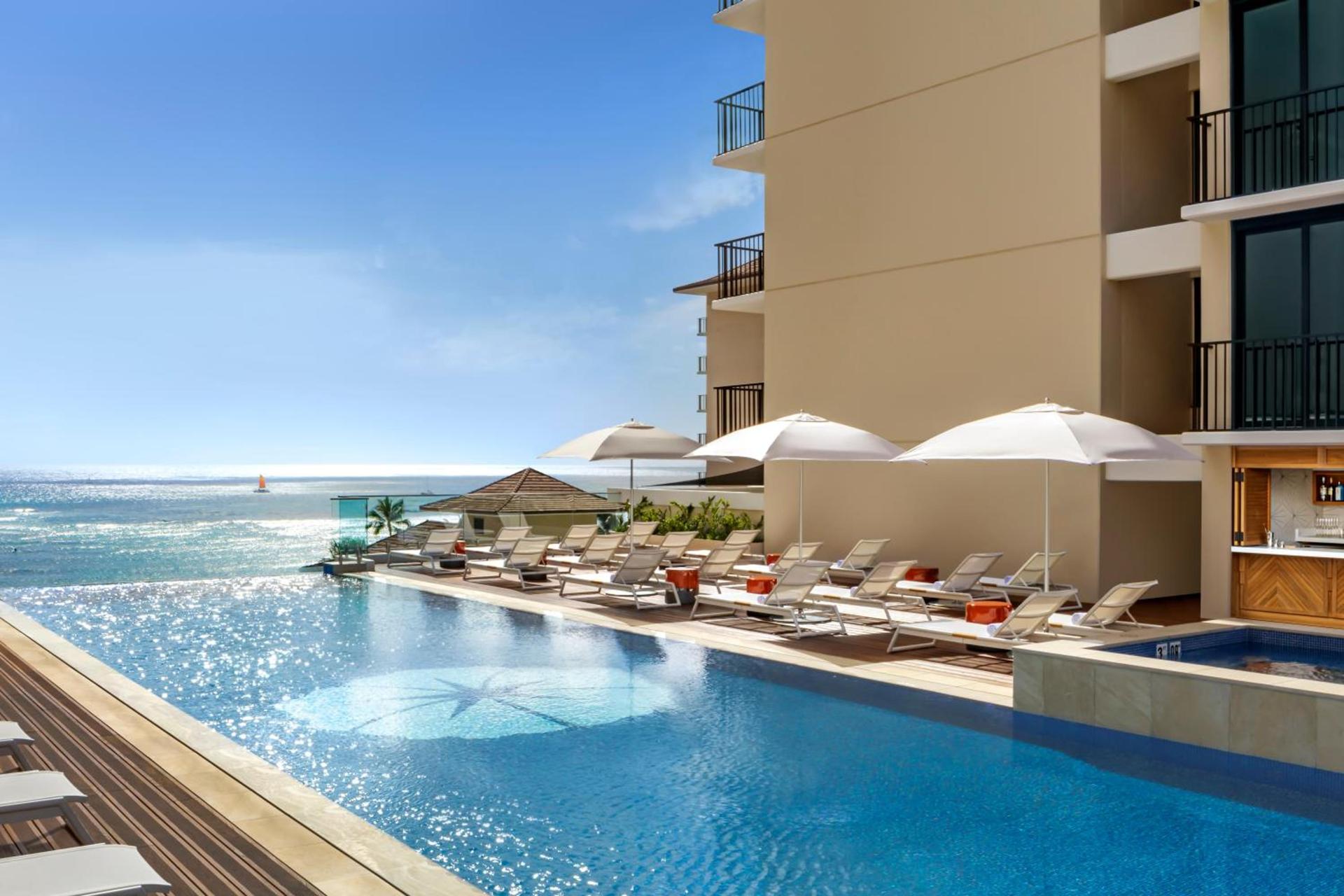 Halepuna Waikiki by Halekulani - NO RESORT FEE photo 3