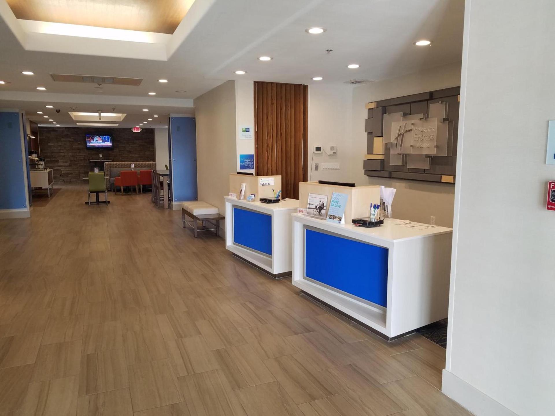 Holiday Inn Express & Suites Dinuba West by IHG photo 25