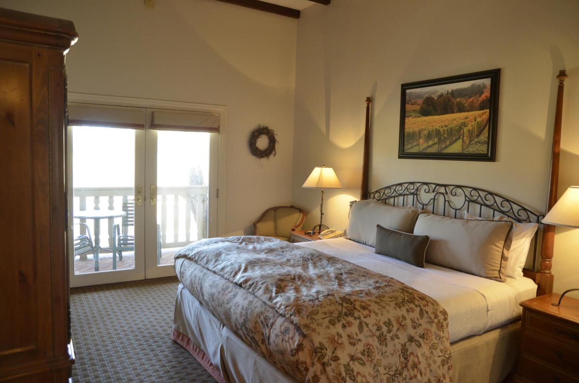 Vineyard Country Inn photo 20