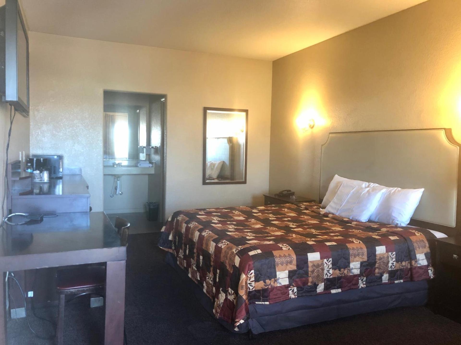 Lone Star Inn & Suites photo 5