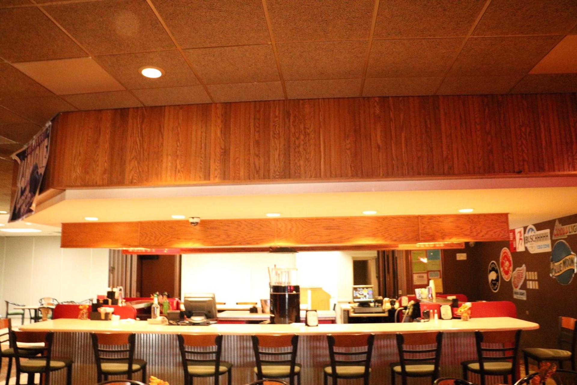 Ramada by Wyndham Alpena photo 76