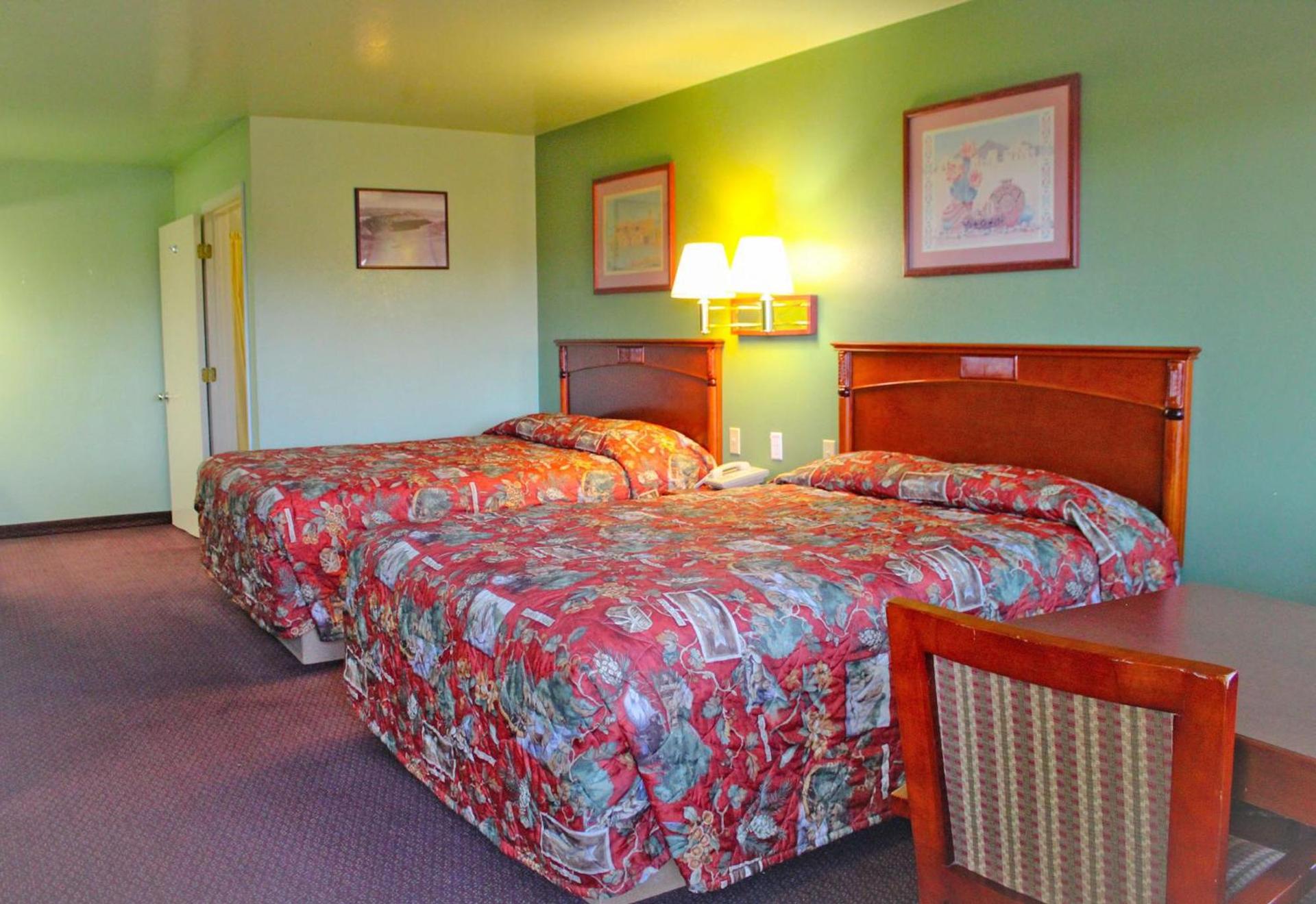 Hawthorne's Best Inn photo 11