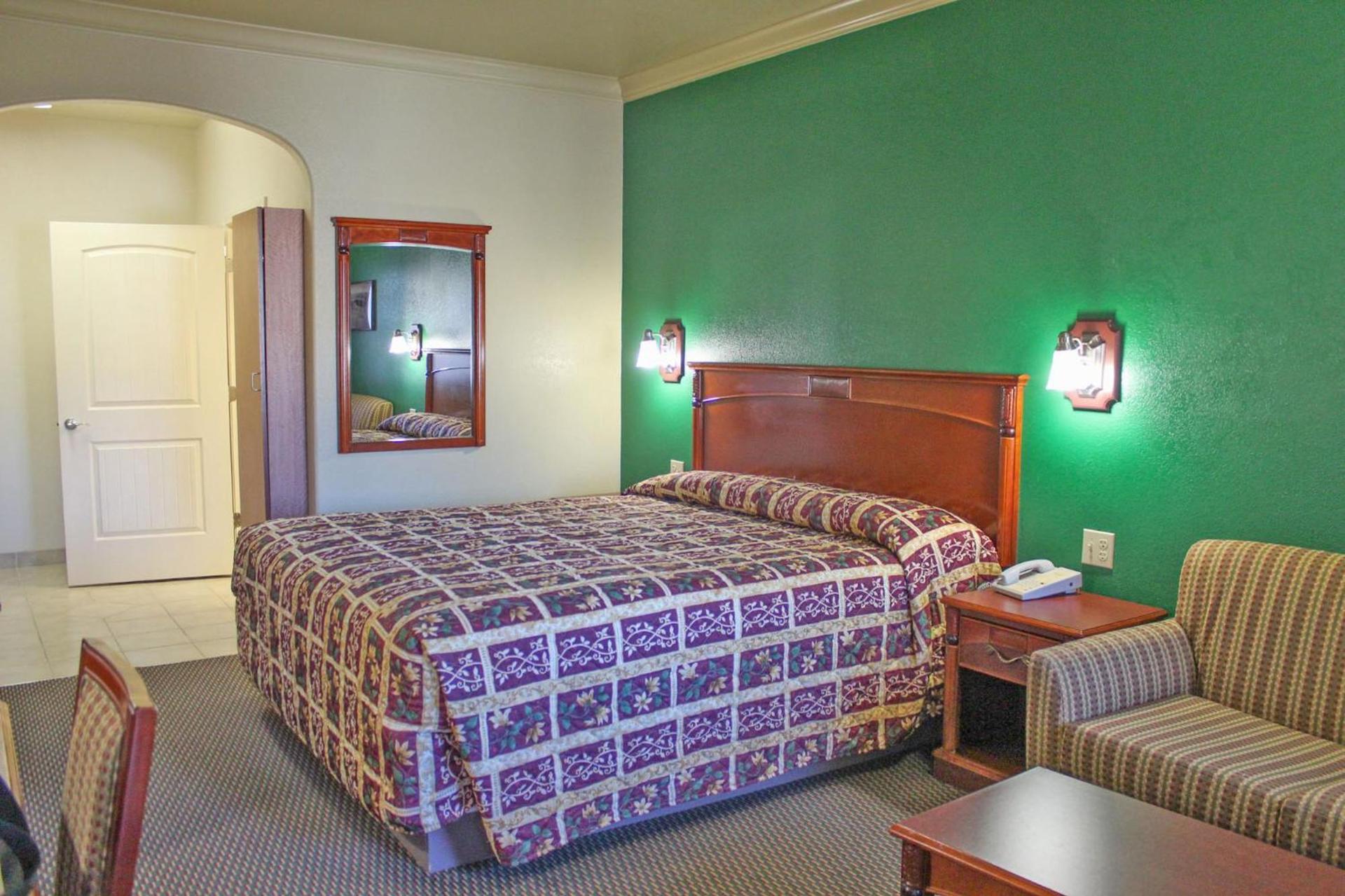Hawthorne's Best Inn photo 22
