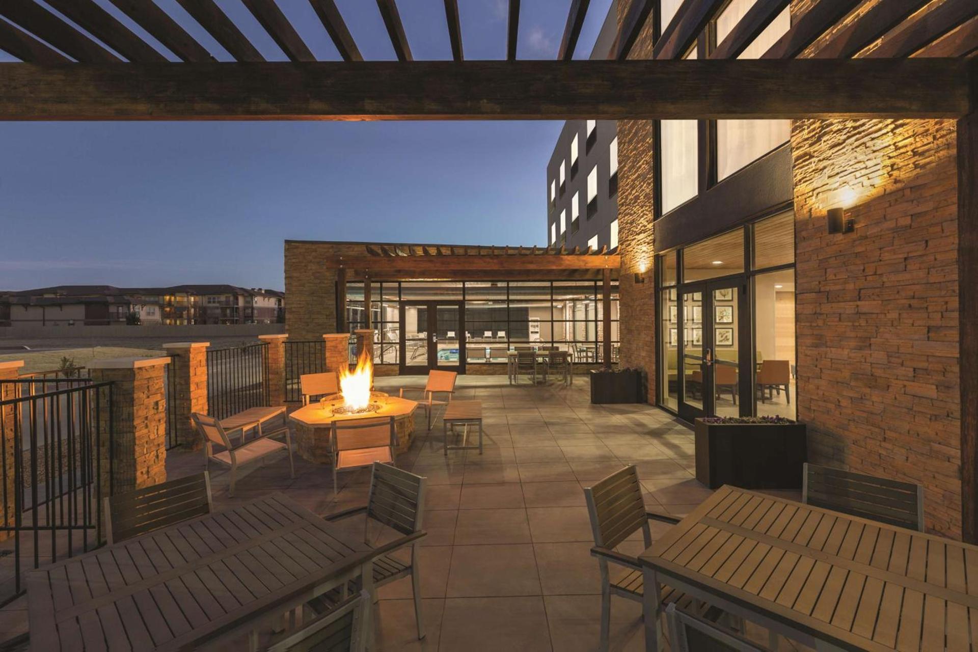 Country Inn & Suites by Radisson, Lubbock Southwest, TX photo 27