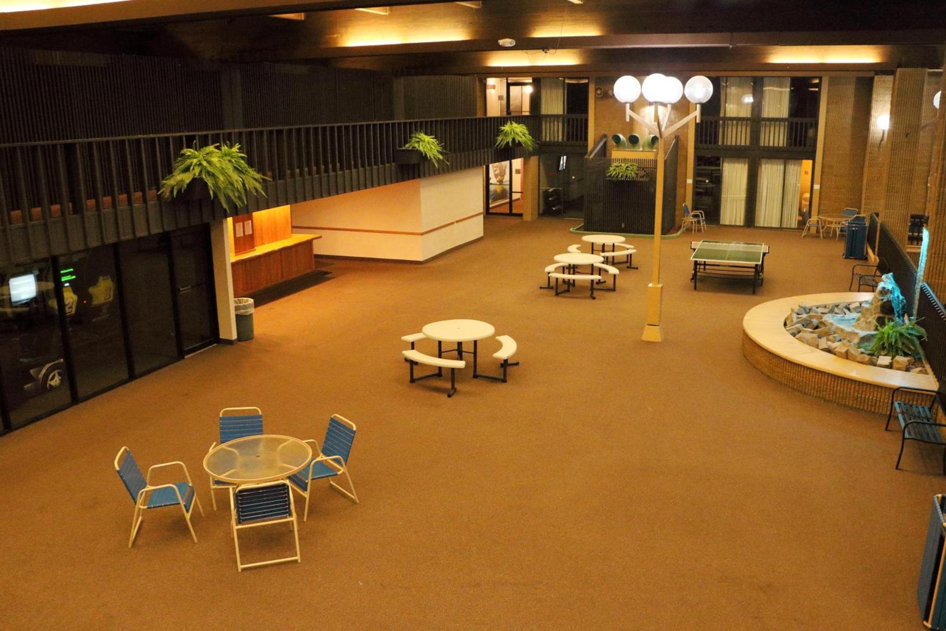 Ramada by Wyndham Alpena photo 83