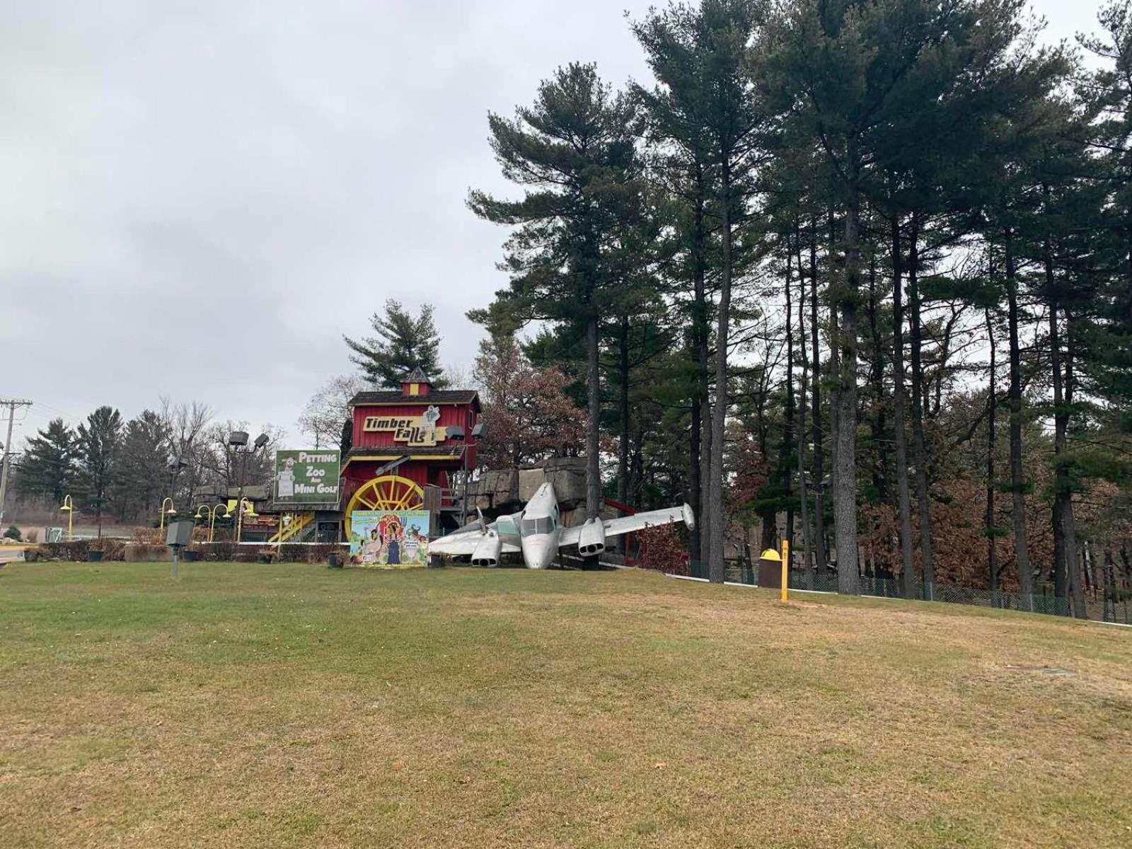 Colonial motel photo 62