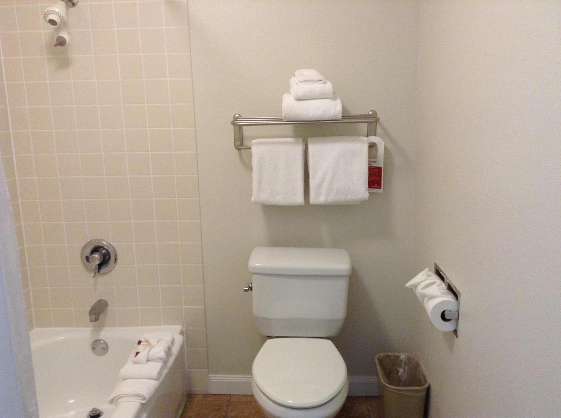 Ramada by Wyndham Oceanside photo 25