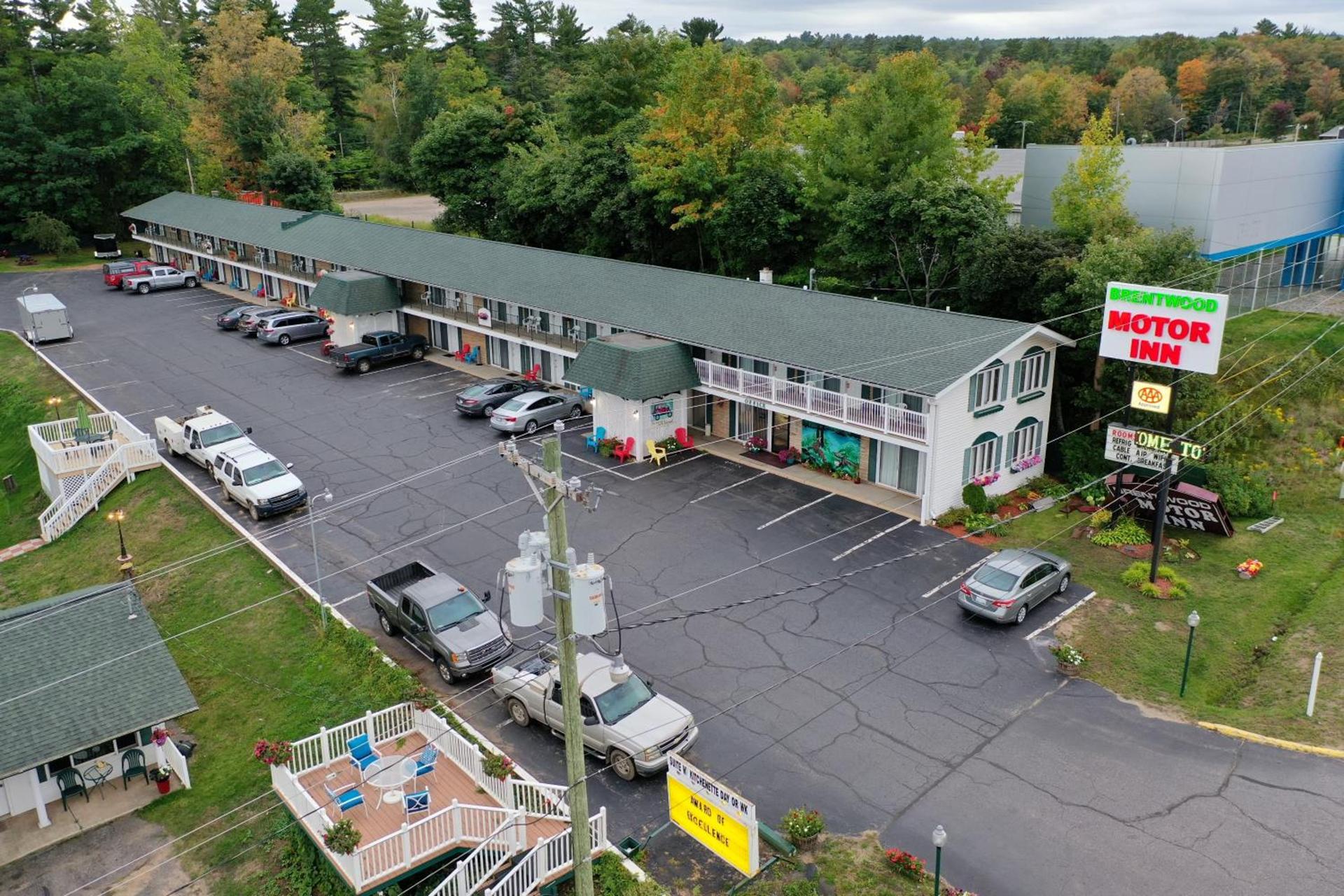 Brentwood Motor Inn — hotel in Marquette
