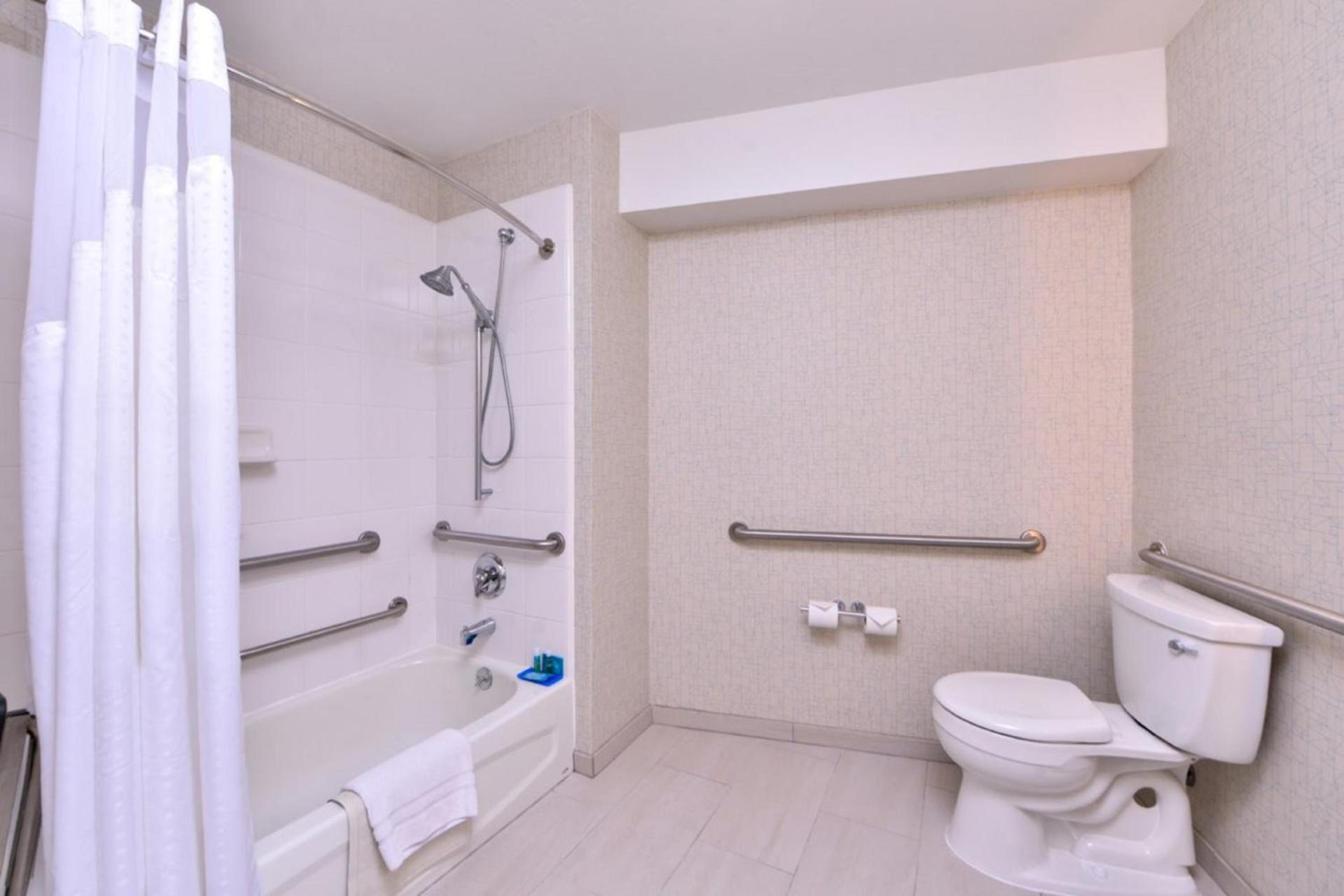 Holiday Inn Express Walnut Creek by IHG photo 44