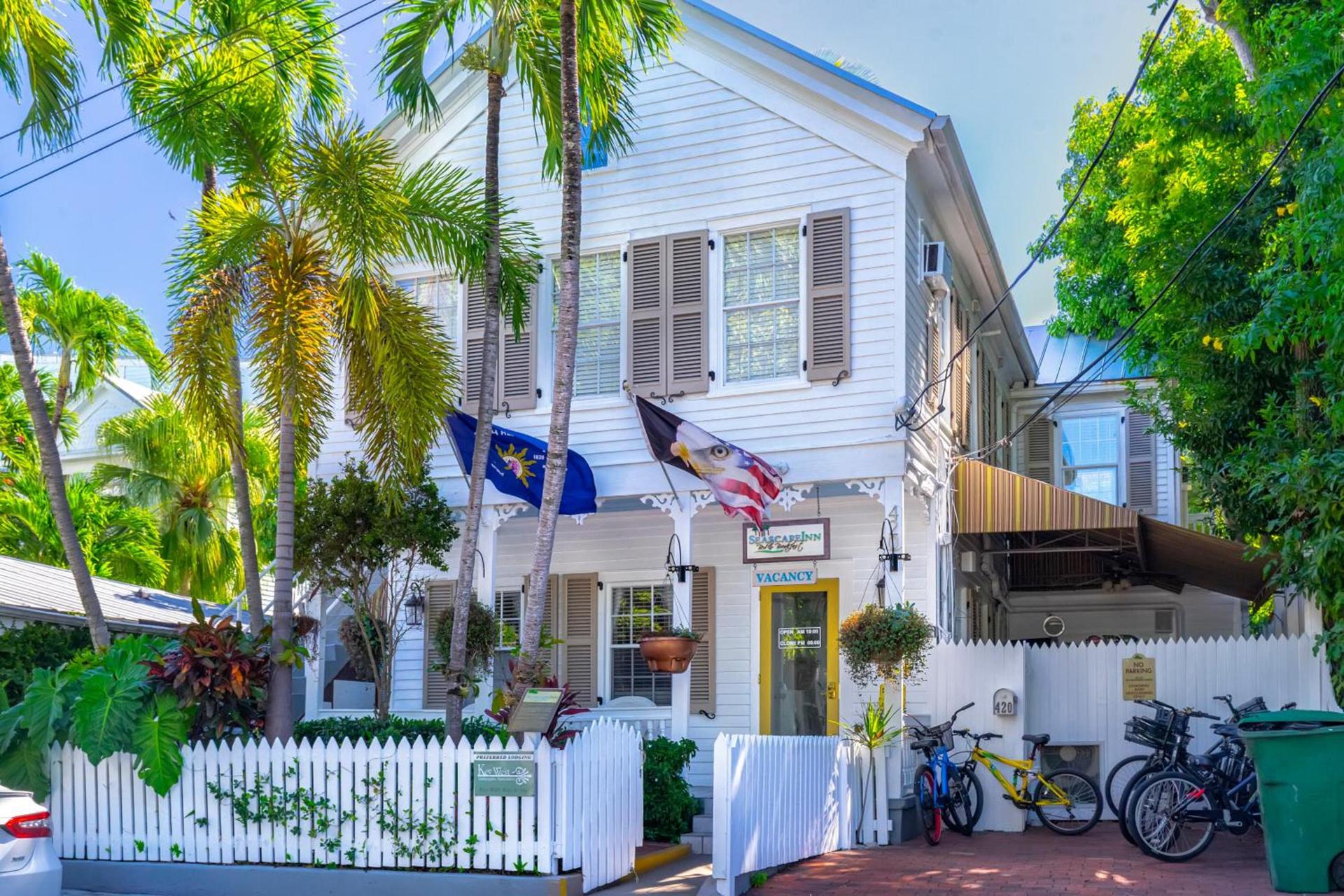 Seascape Tropical Inn photo 1