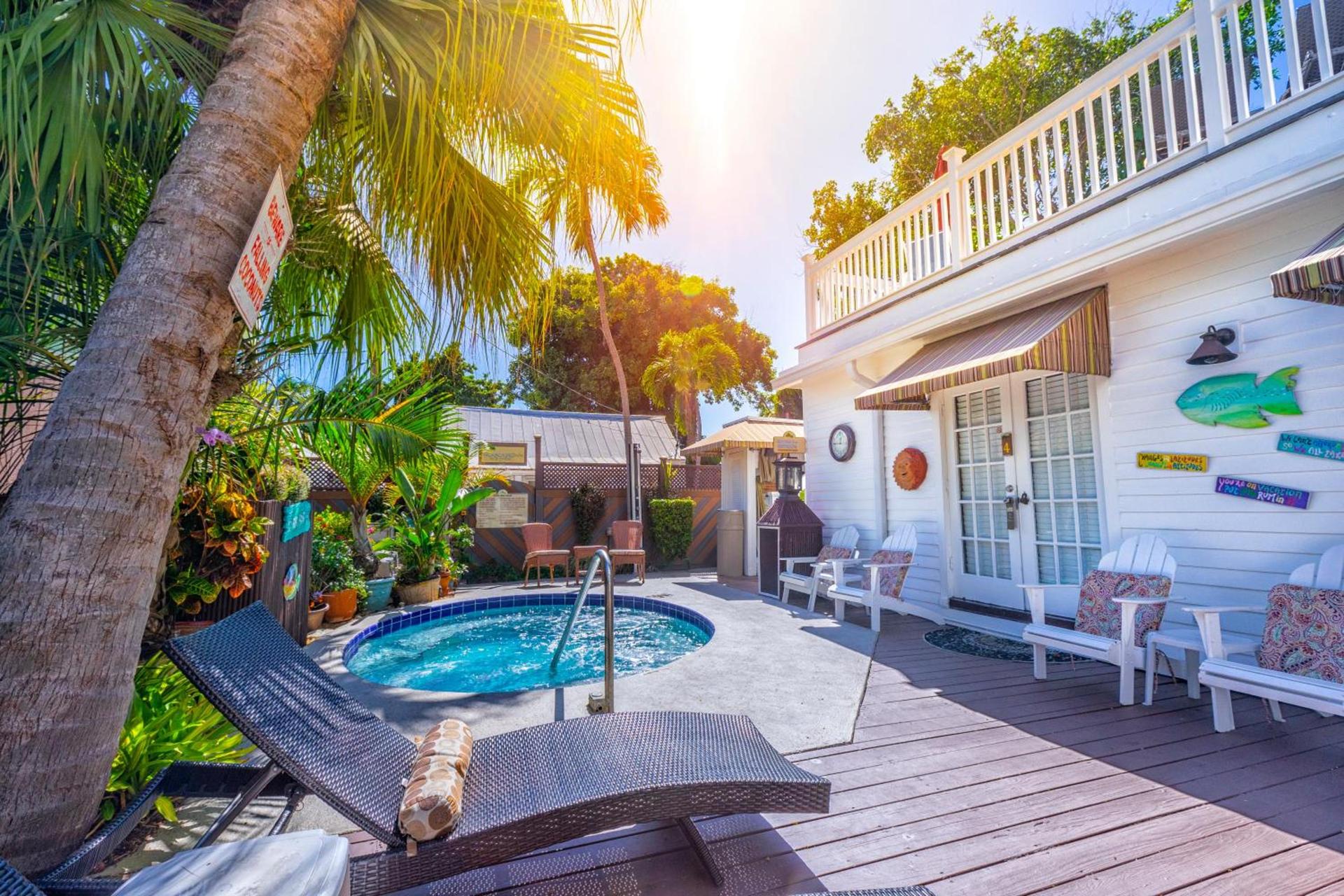 Seascape Tropical Inn photo 3
