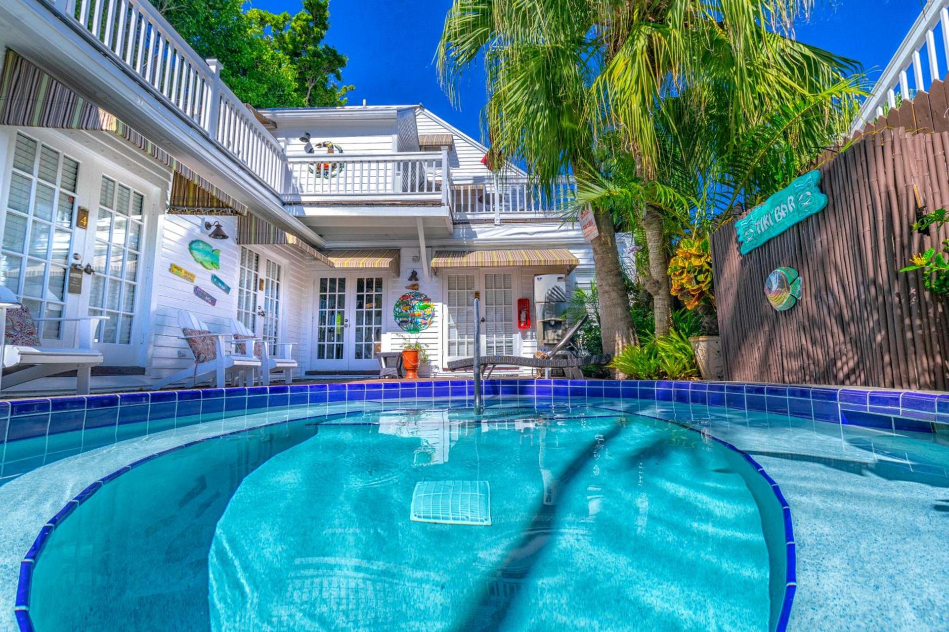 Seascape Tropical Inn photo 4
