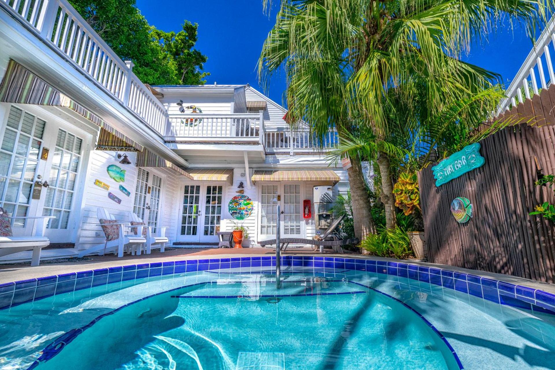 Seascape Tropical Inn photo 2
