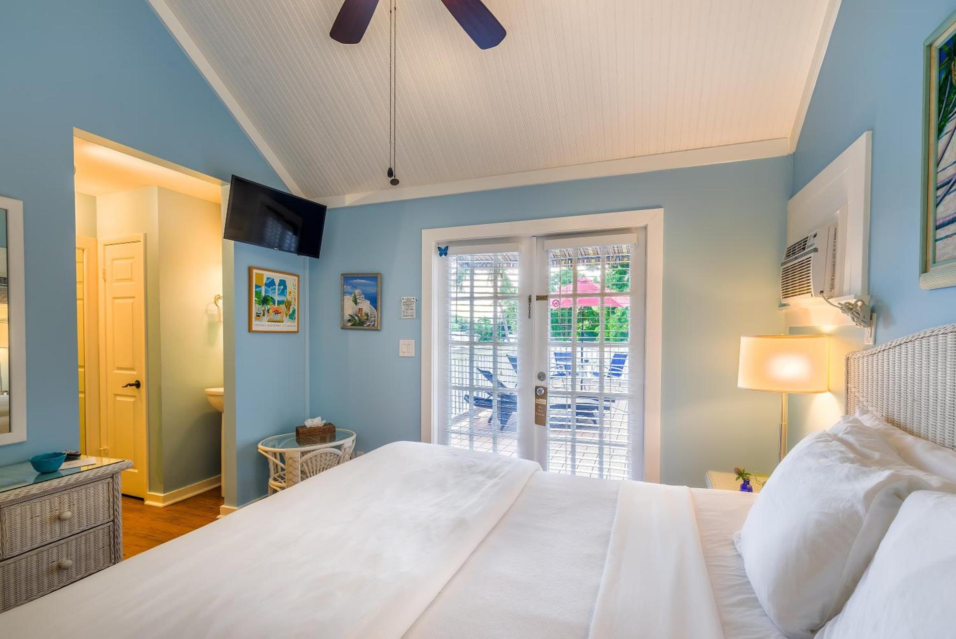 Seascape Tropical Inn photo 38