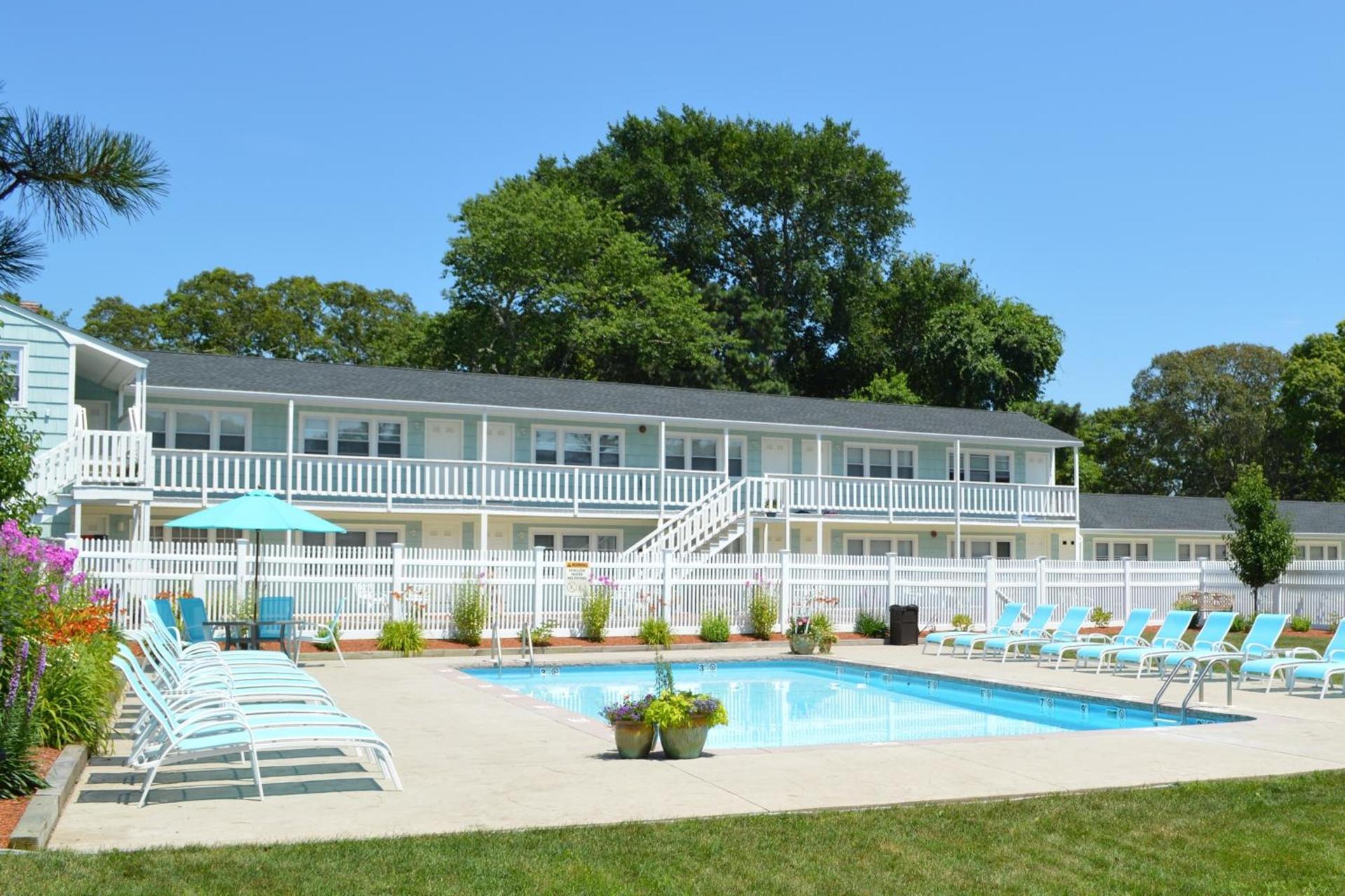 The Escape Inn photo 12