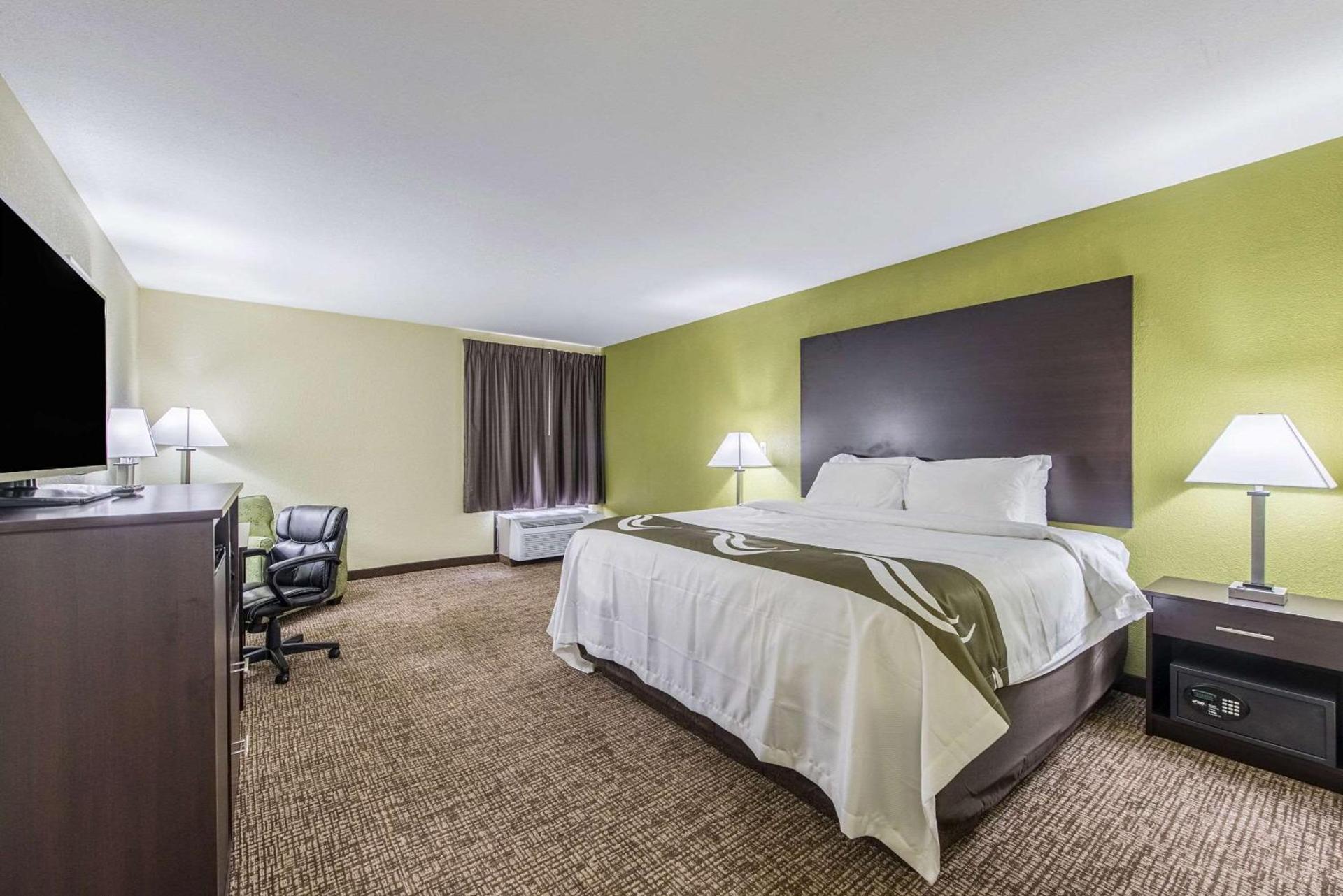Quality Inn & Suites University Area photo 5