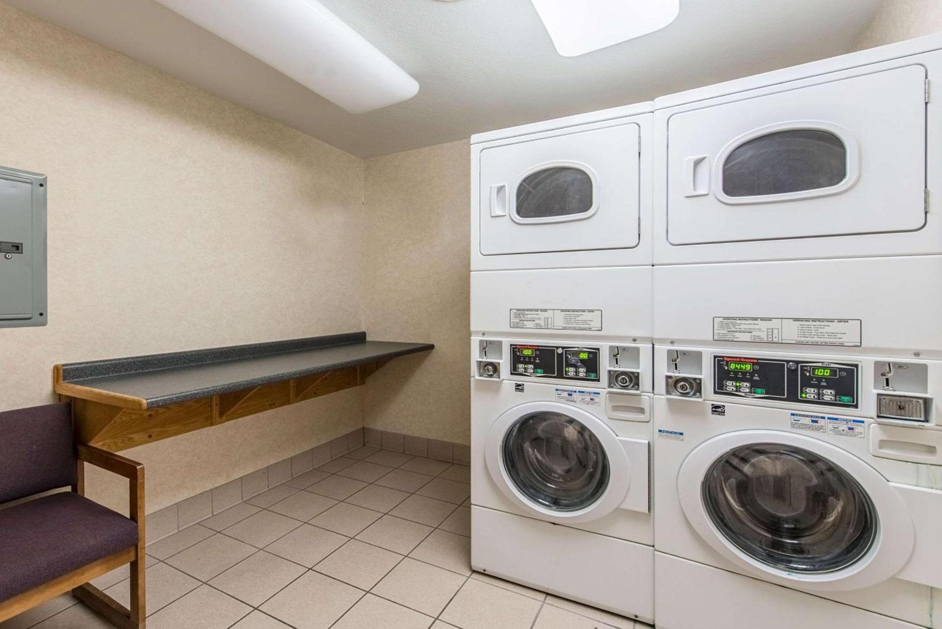 Quality Inn & Suites University Area photo 27