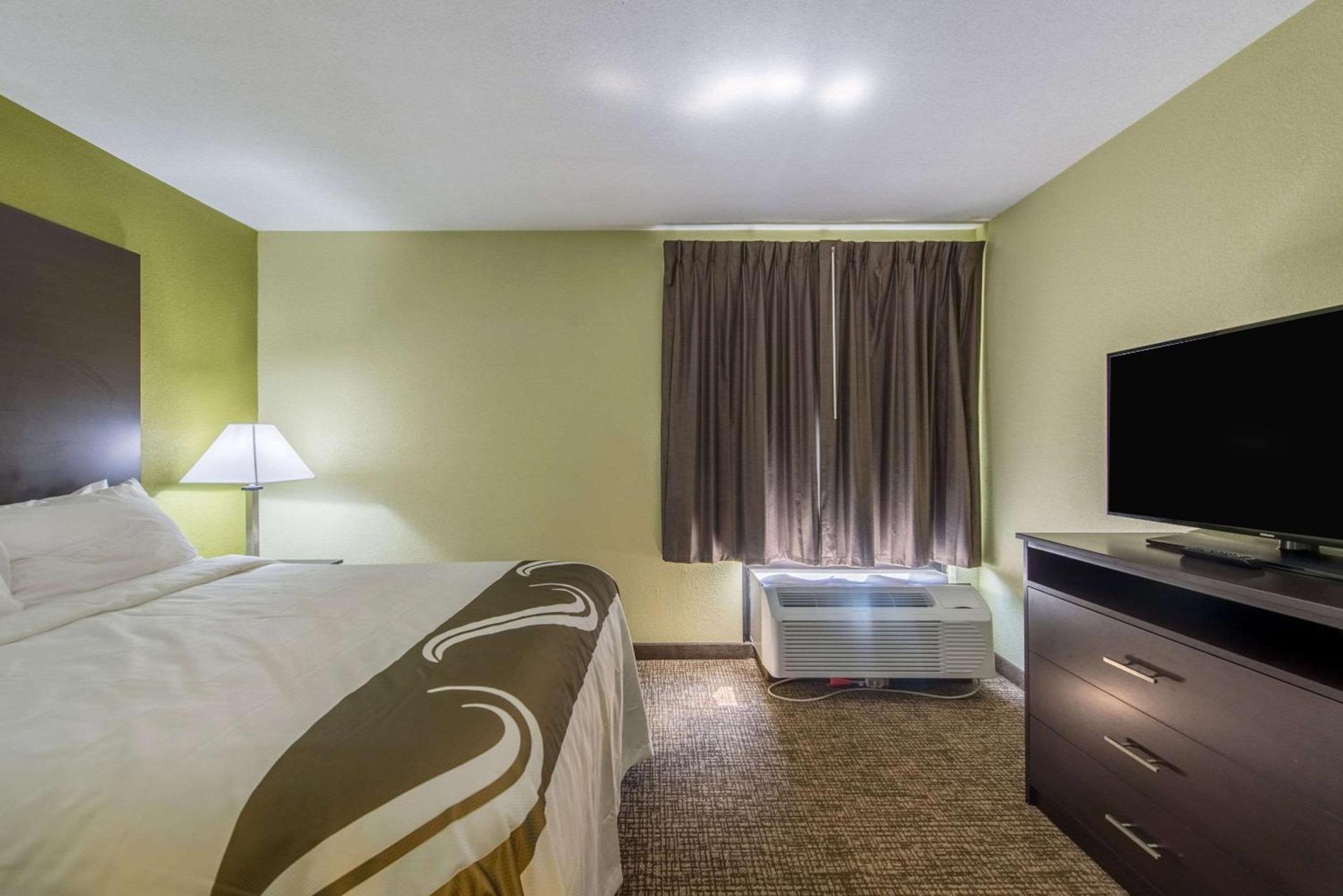 Quality Inn & Suites University Area photo 16