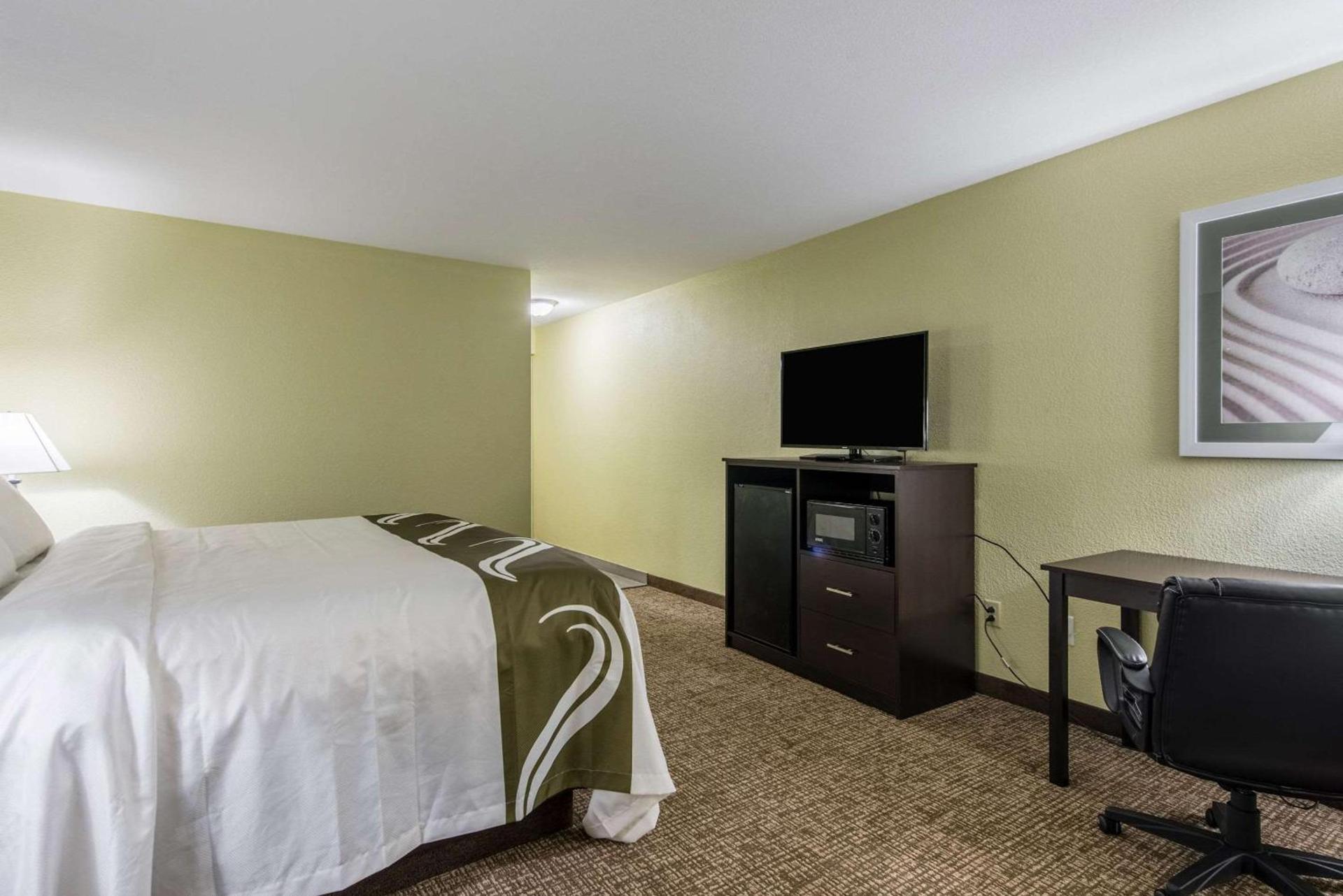 Quality Inn & Suites University Area photo 7