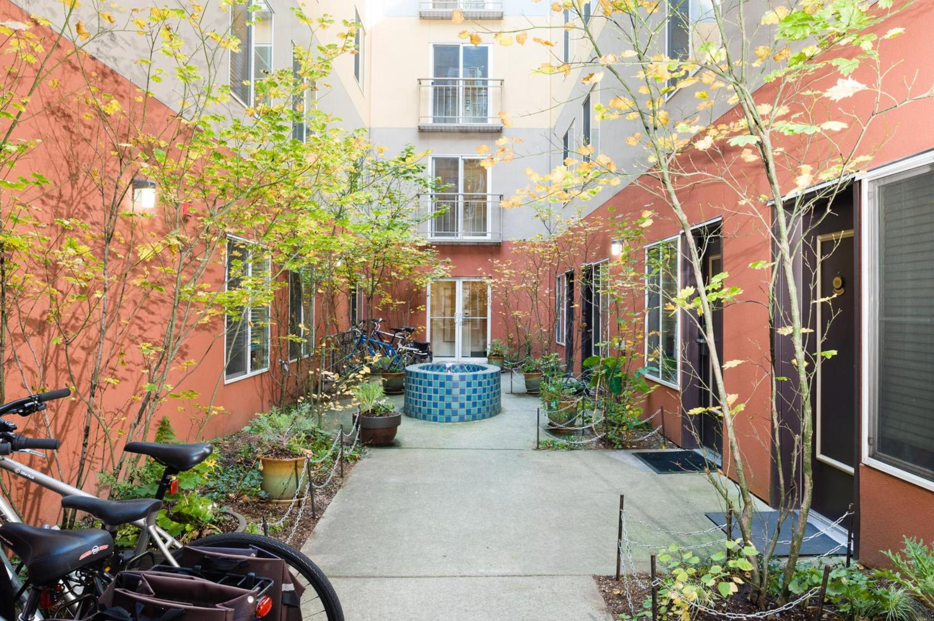 Belltown Inn photo 23