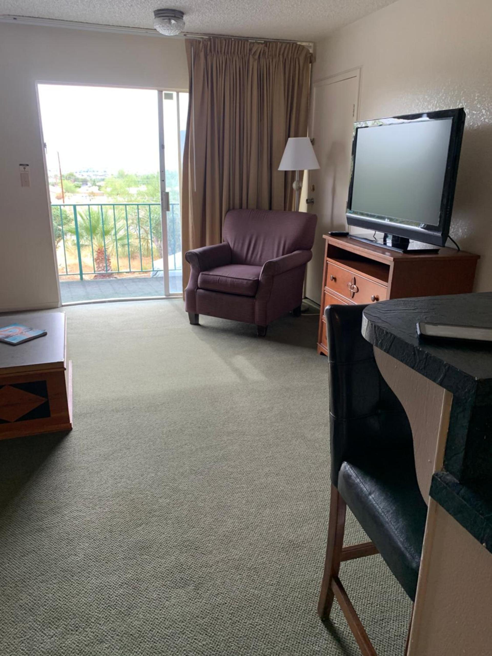 Desert Hot Springs Spa Hotel photo 17