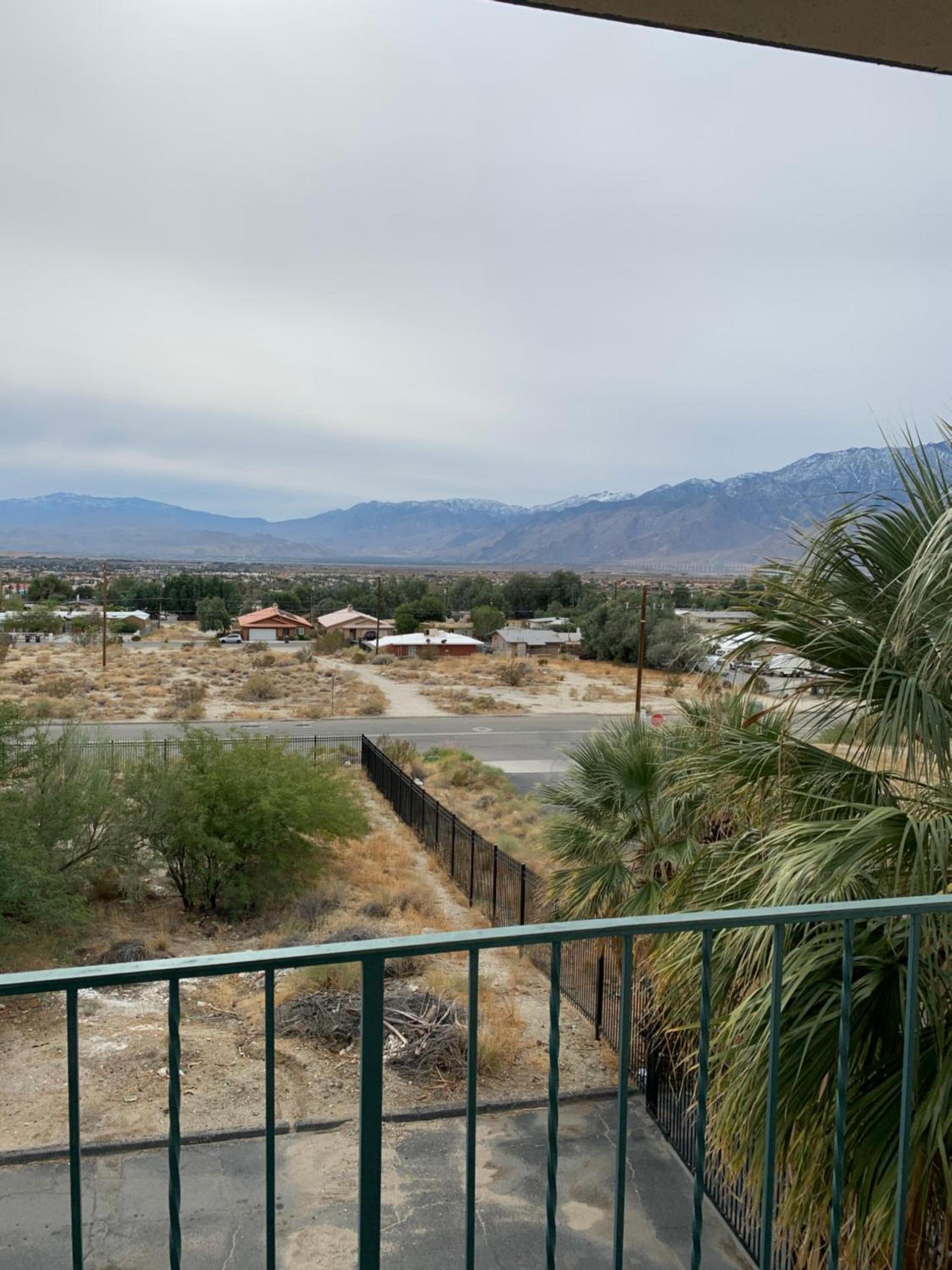 Desert Hot Springs Spa Hotel photo 14