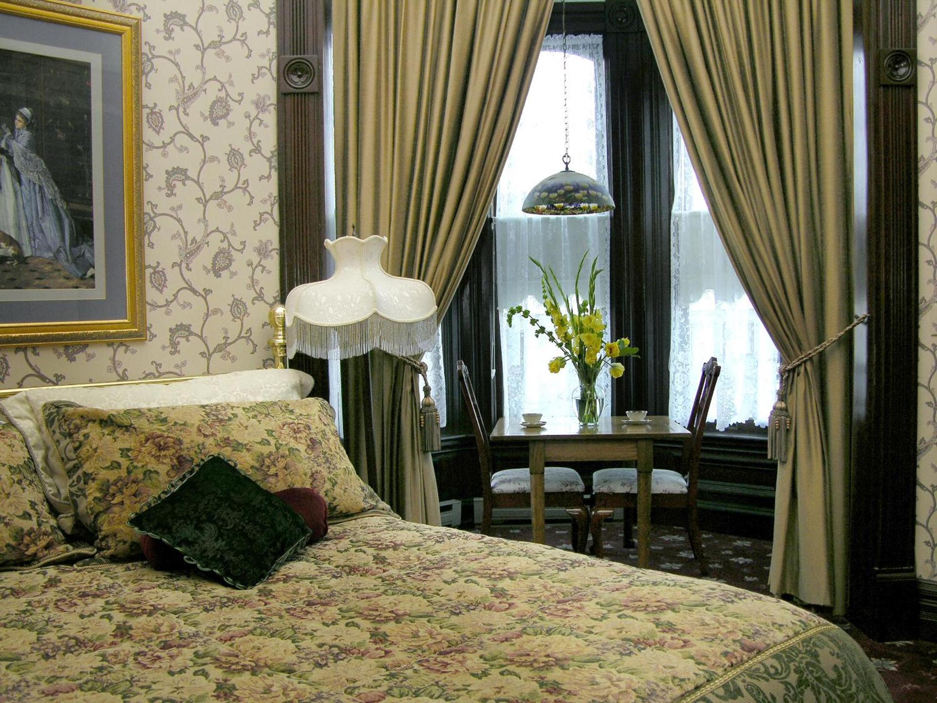 Victorian Inn photo 28