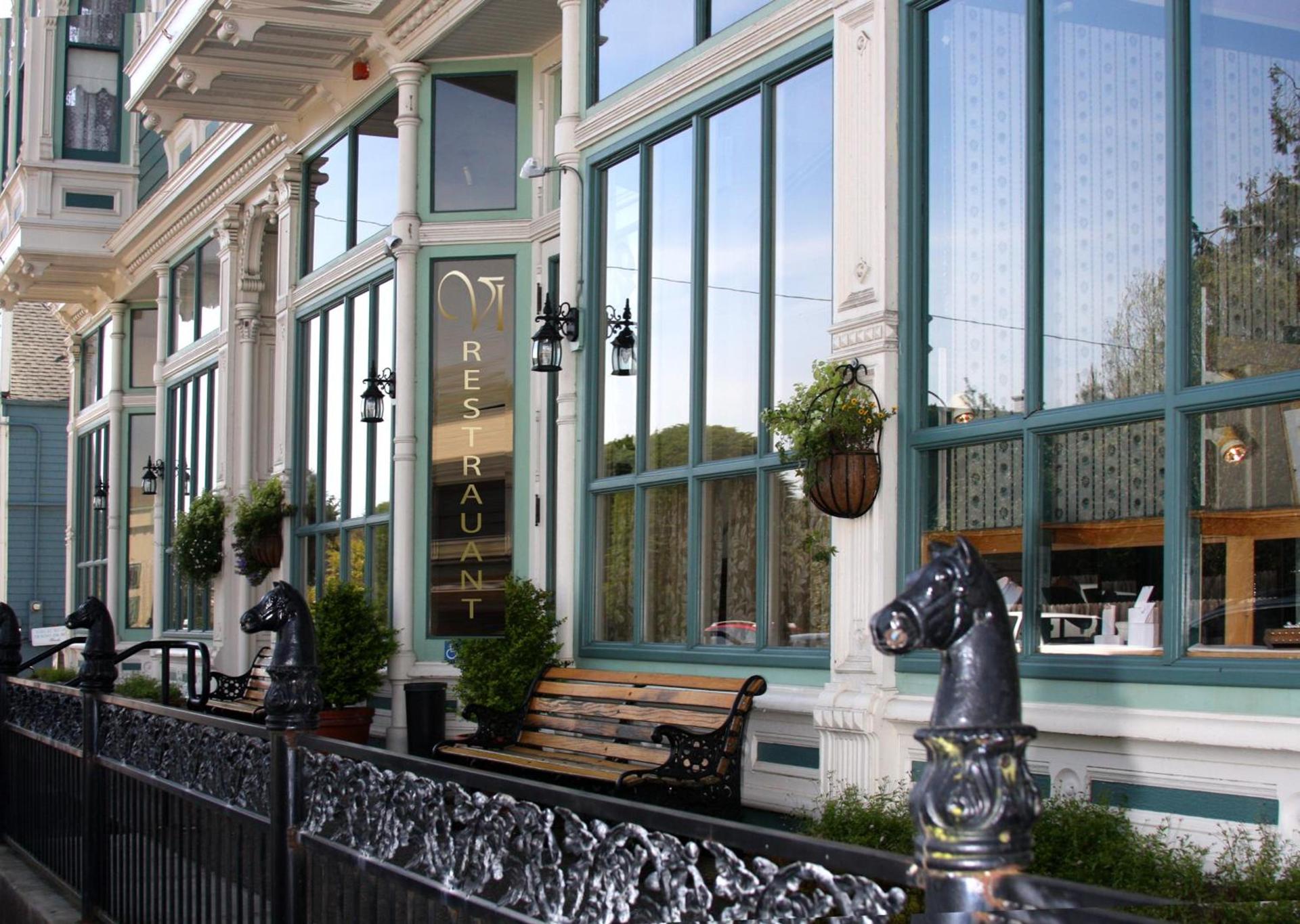 Victorian Inn photo 24