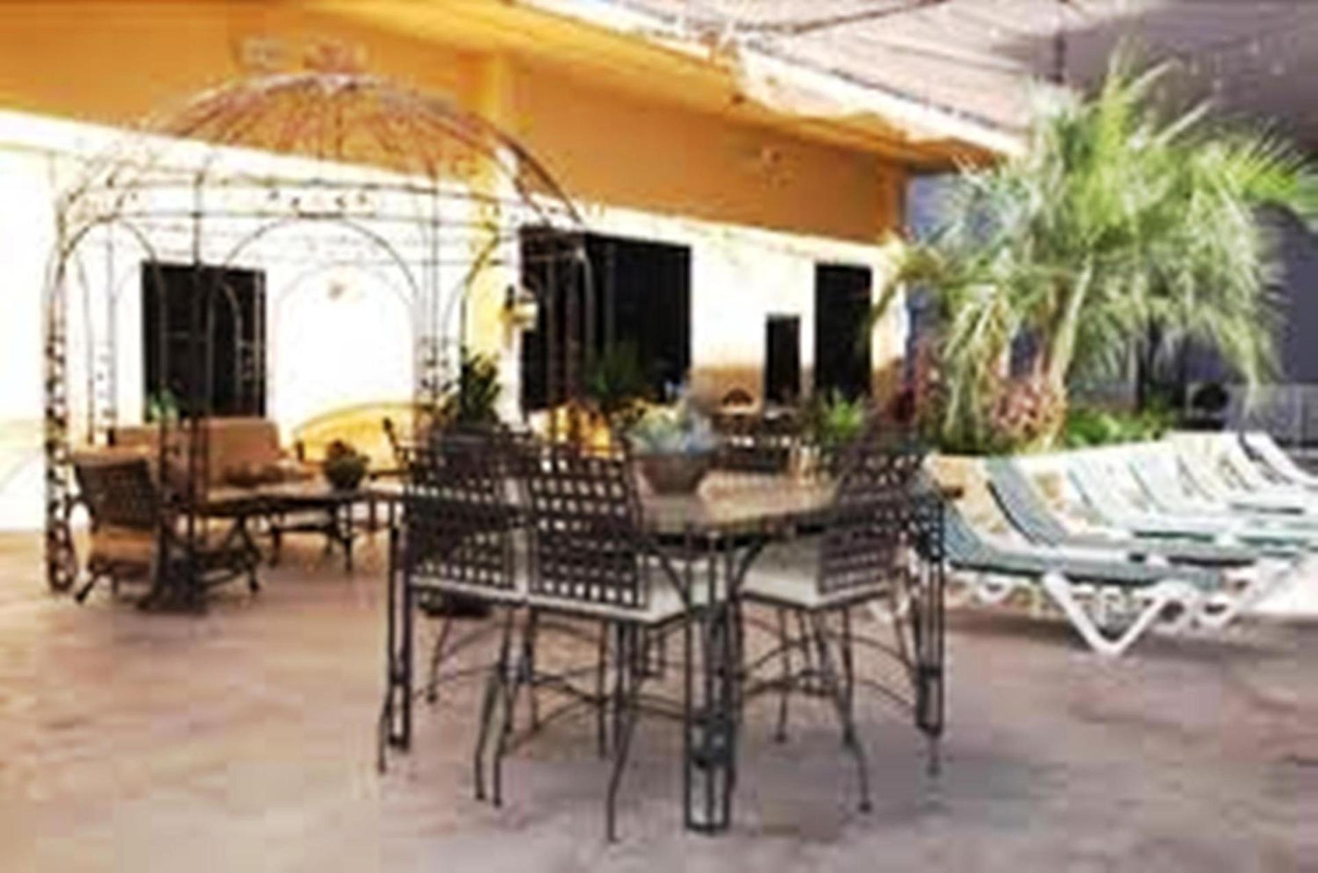 GetAways at the Jockey Club photo 26