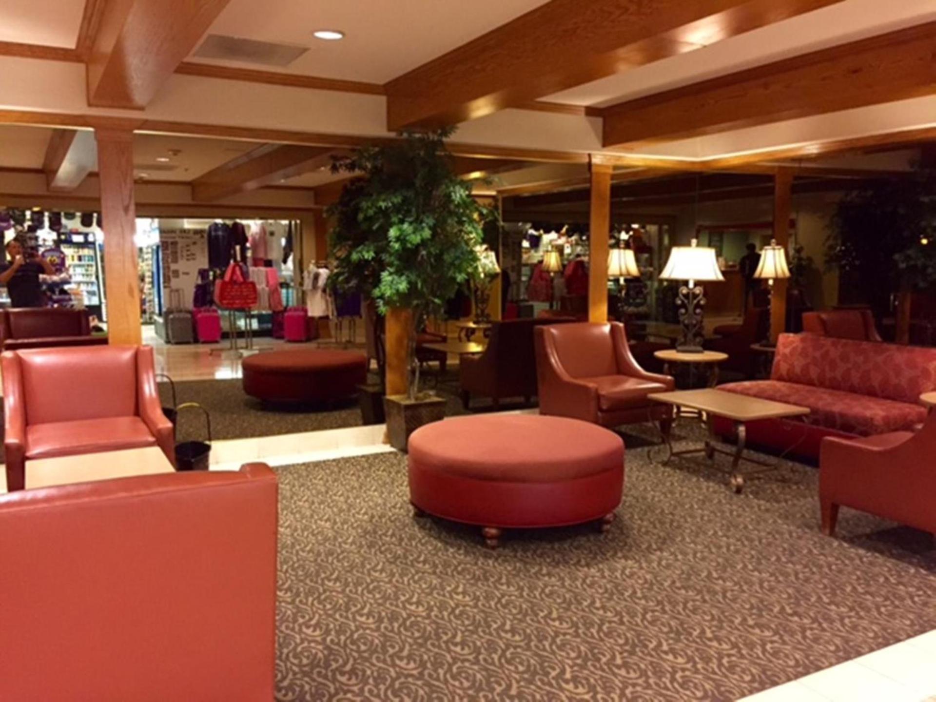 GetAways at the Jockey Club photo 35