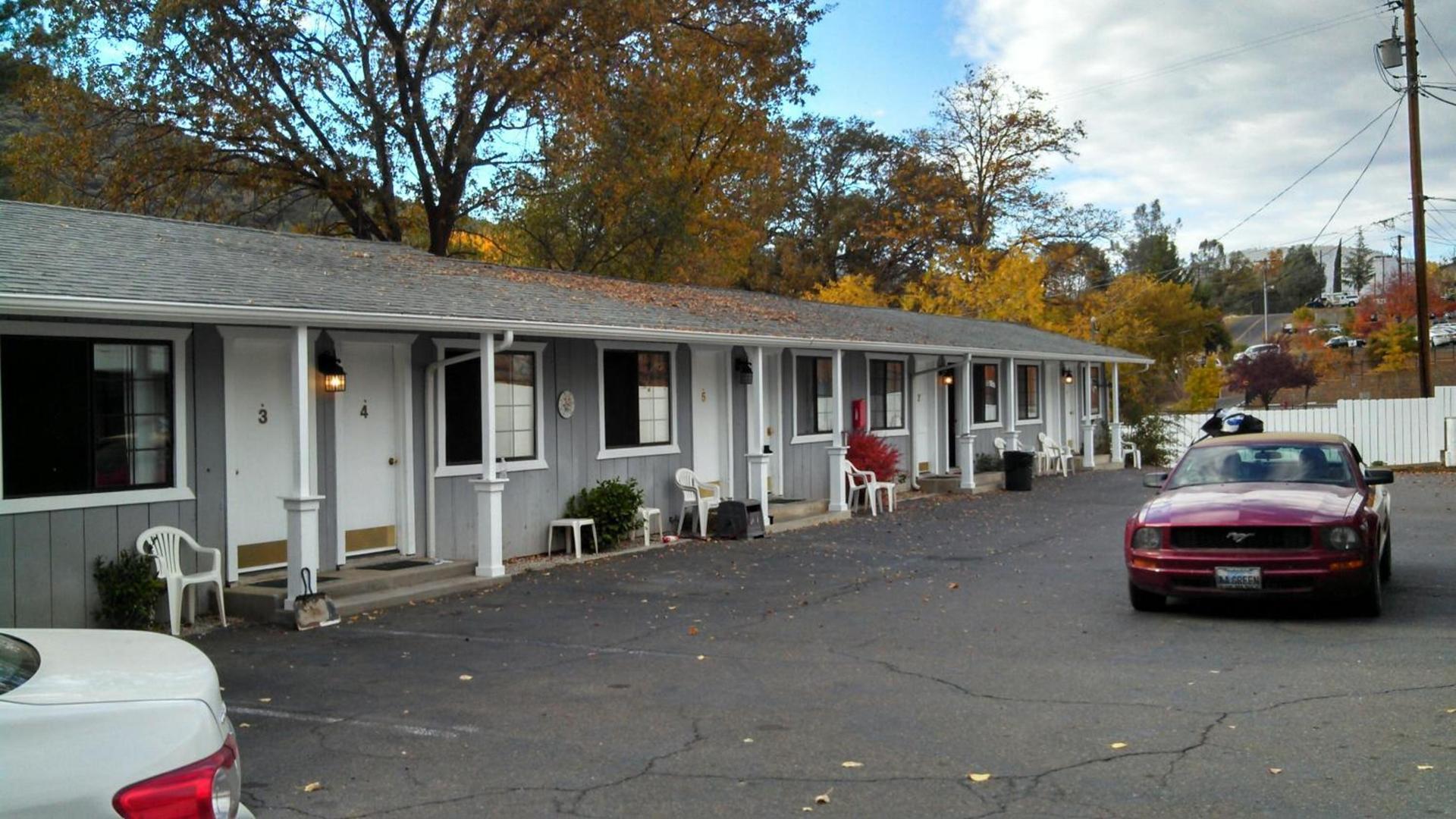 Mother Lode Lodge photo 7