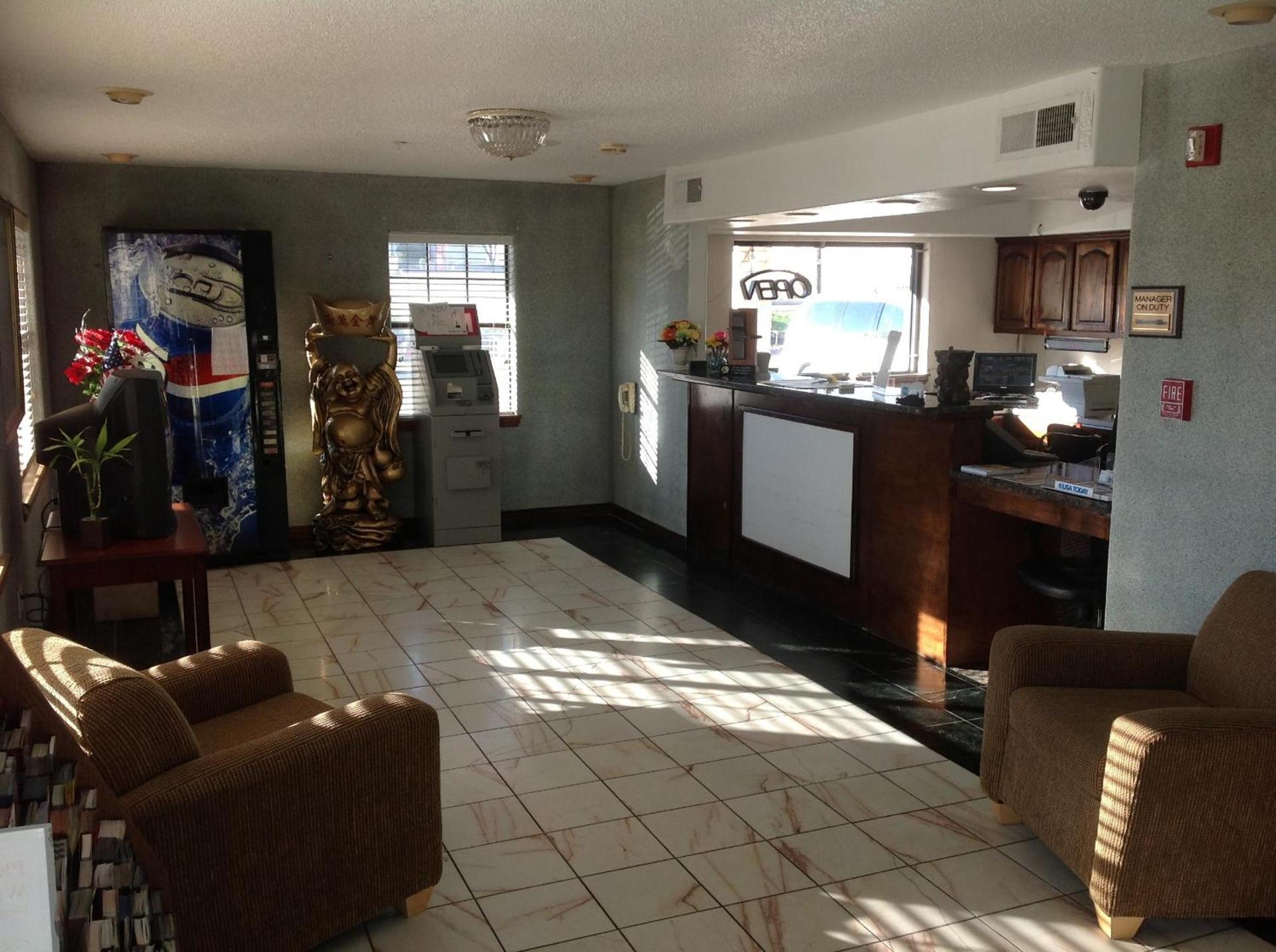 Heritage Inn Grand Prairie photo 2
