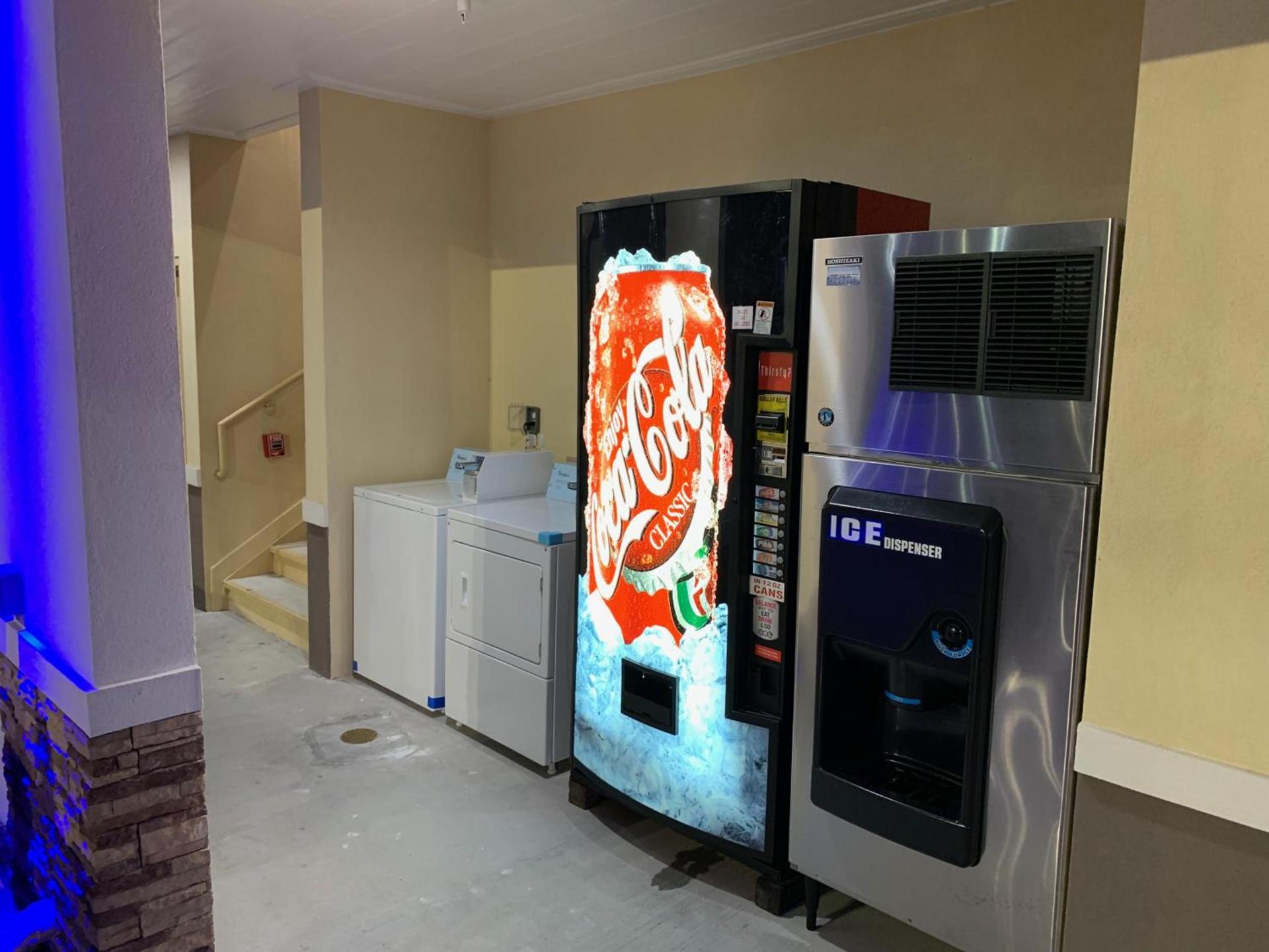 Americas Best Value Inn- Aldine Westfield photo 4