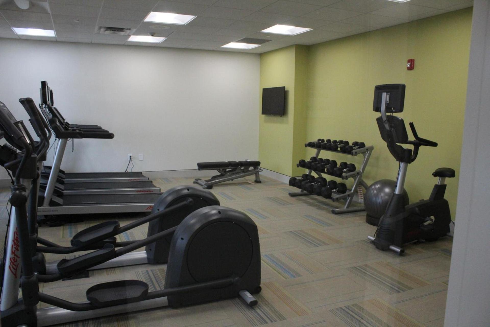 Holiday Inn Express & Suites - Milledgeville by IHG photo 5