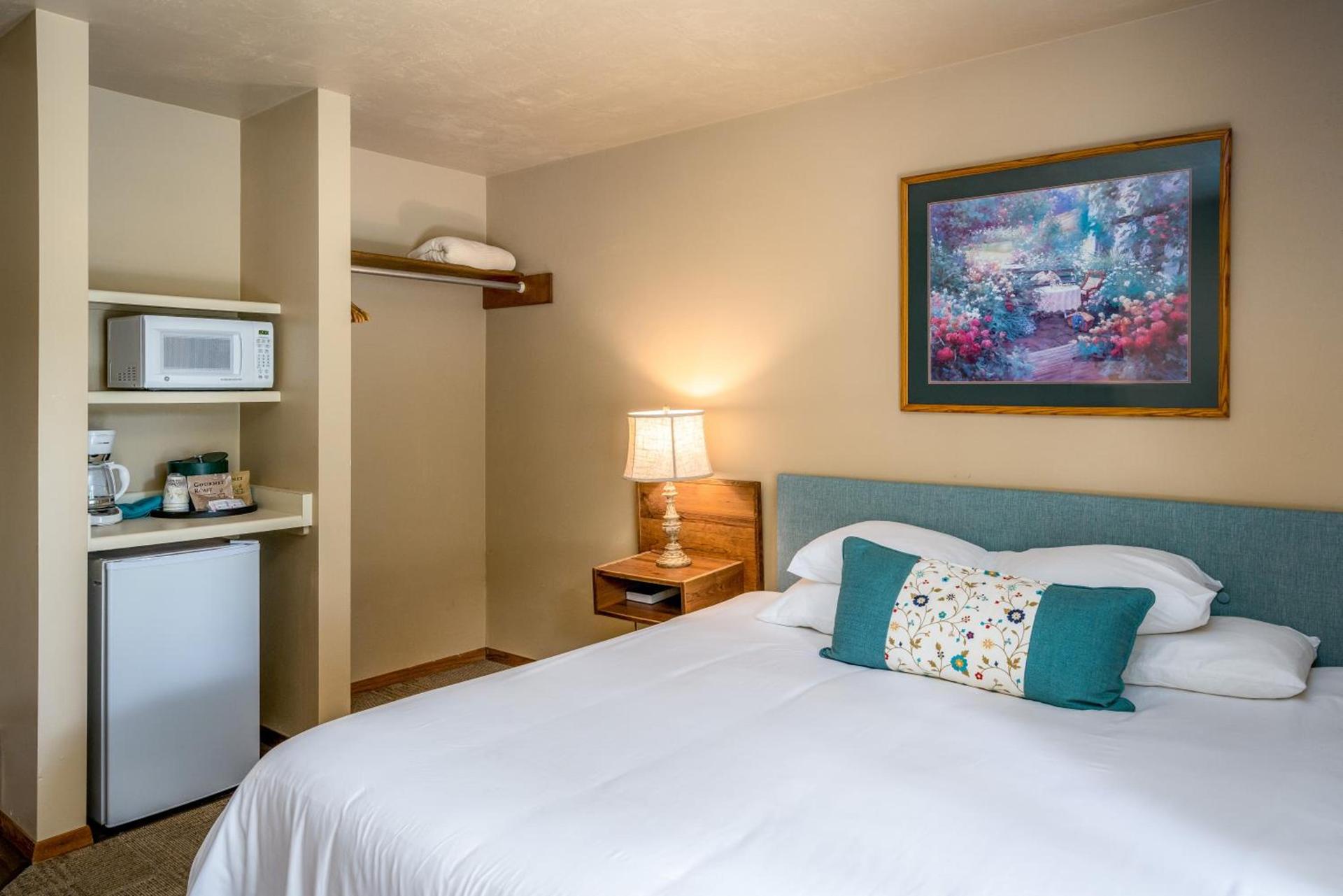 Somerset Inn & Suites photo 38
